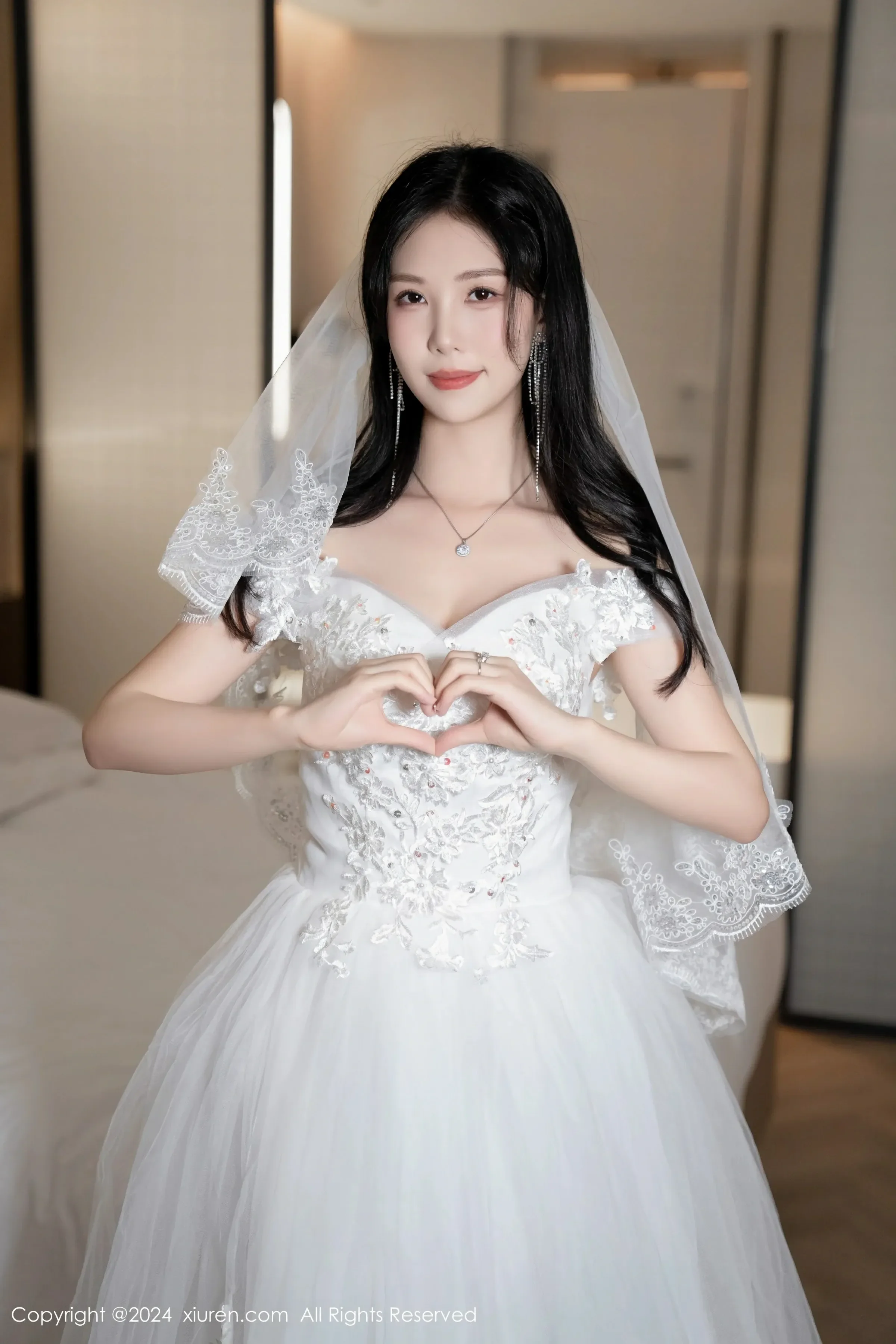  XiuRen 秀人 No.8998 利世 [100P]第14张