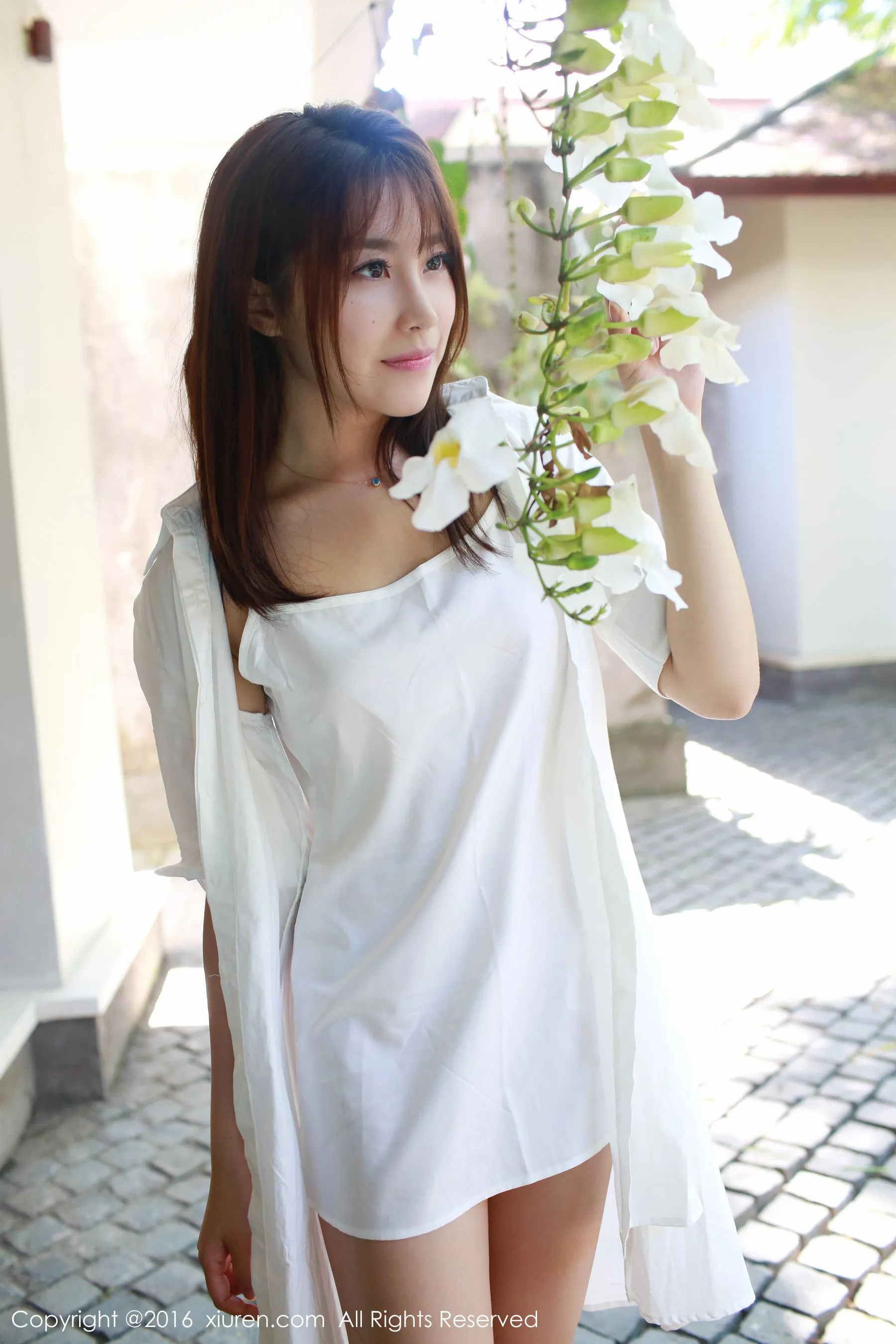 许诺Sabrina《巴厘岛旅拍》极品小清新外拍 秀人网 No.562第1张