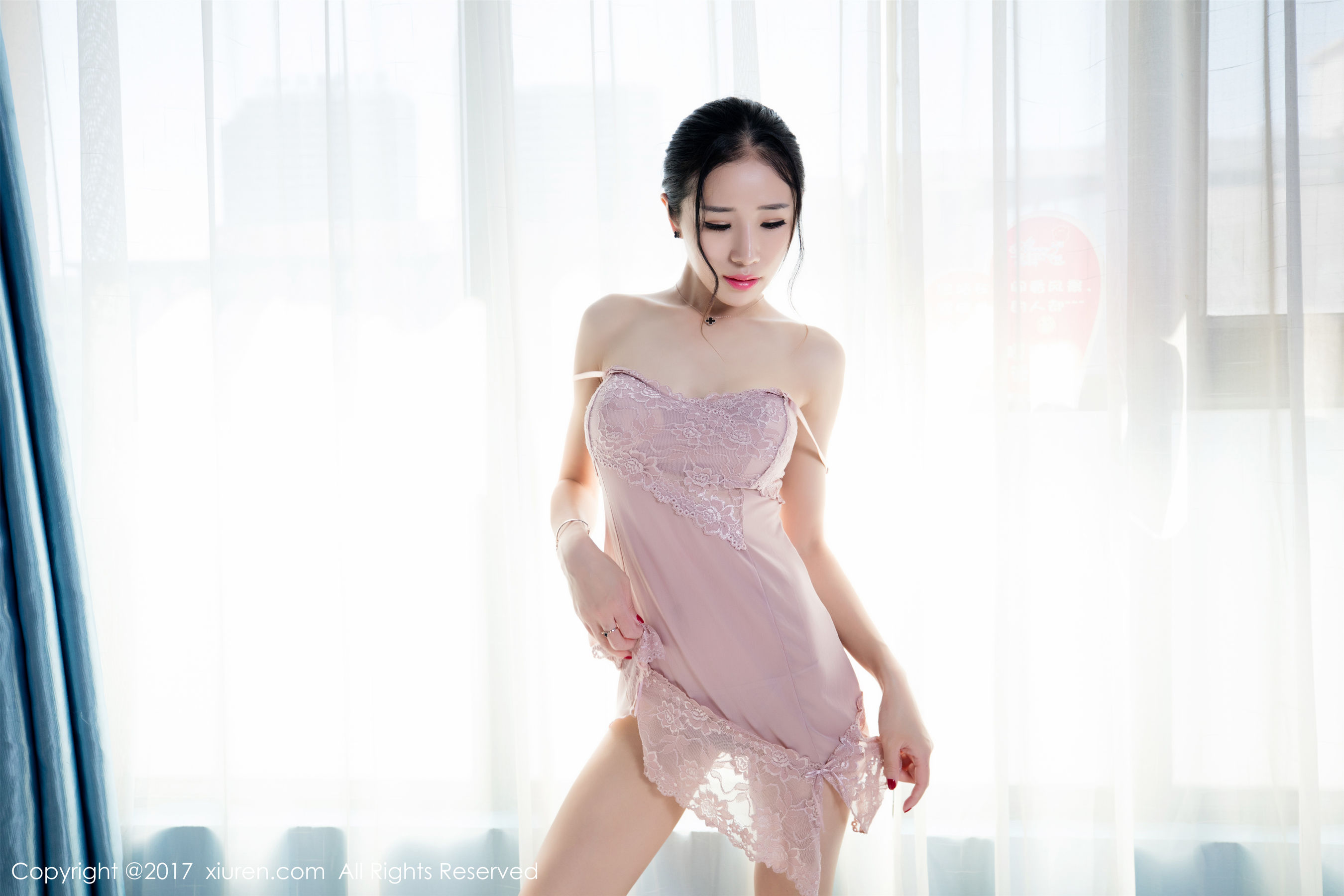 馨怡《半透睡衣的诱惑》 XiuRen 秀人网 NO.806第4张