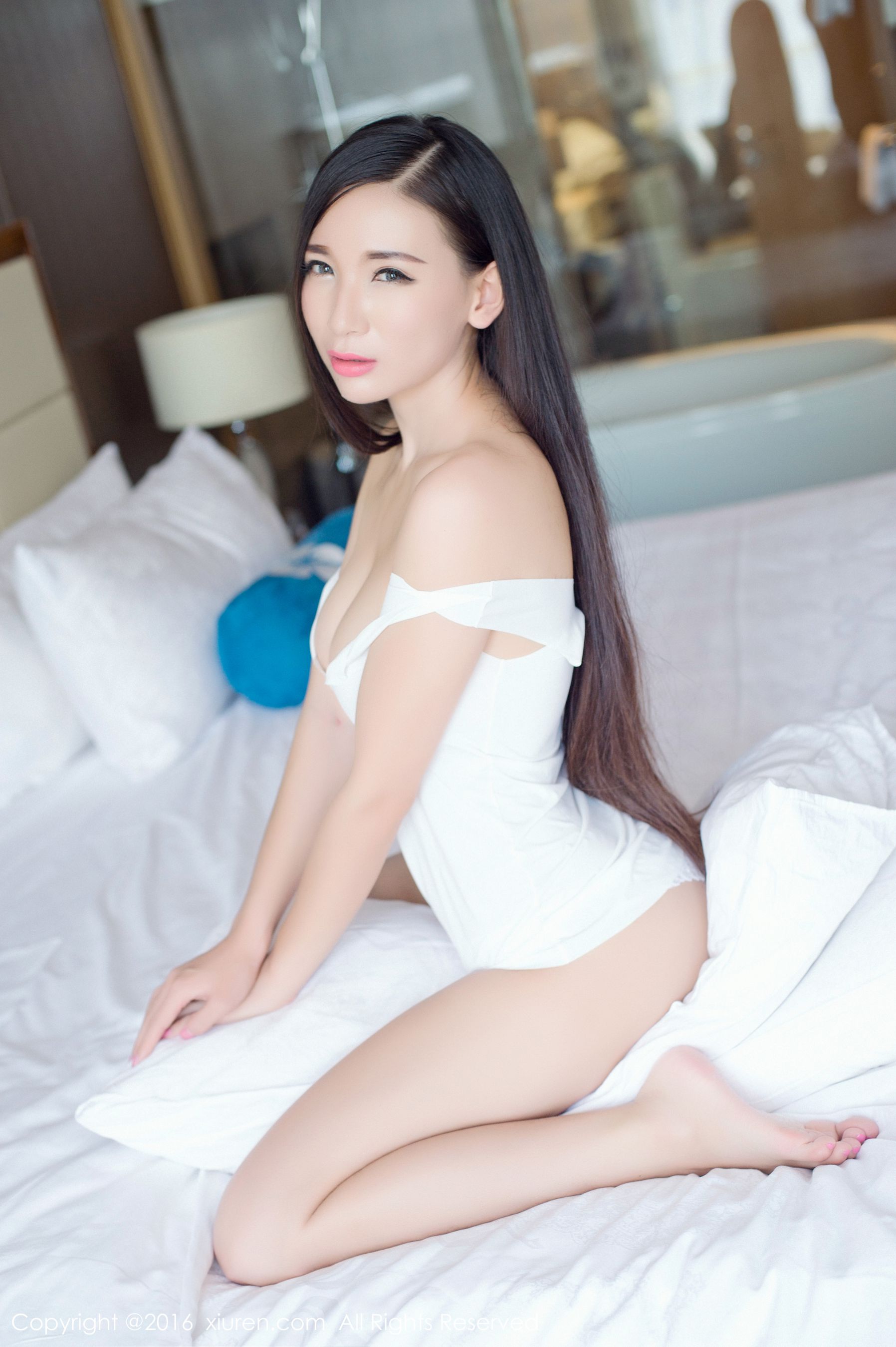 赵颖《休闲比基尼+休闲内衣诱惑》 秀人网 No.605第14张