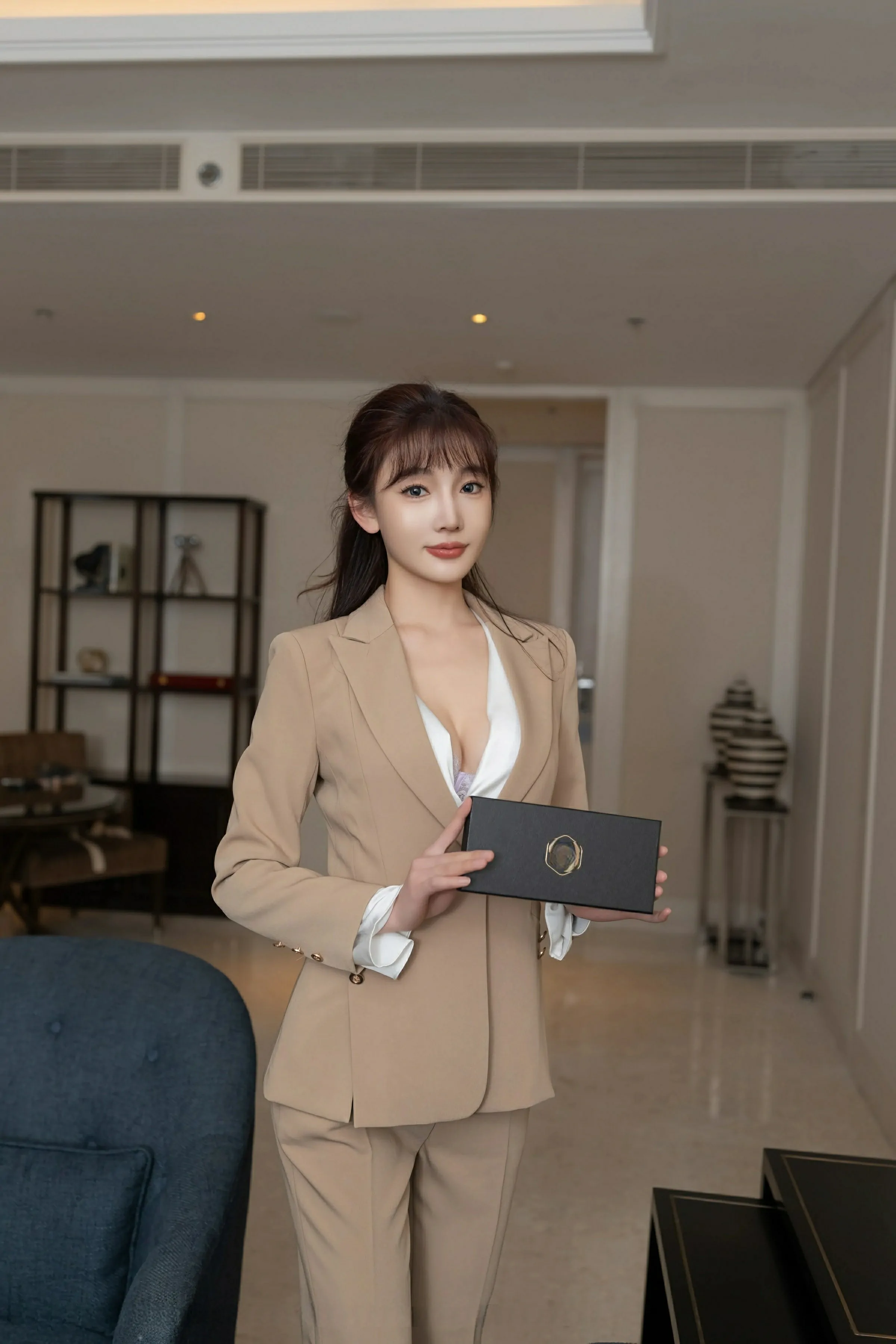  XiuRen 秀人 No.9881 陆萱萱 [82P]第3张