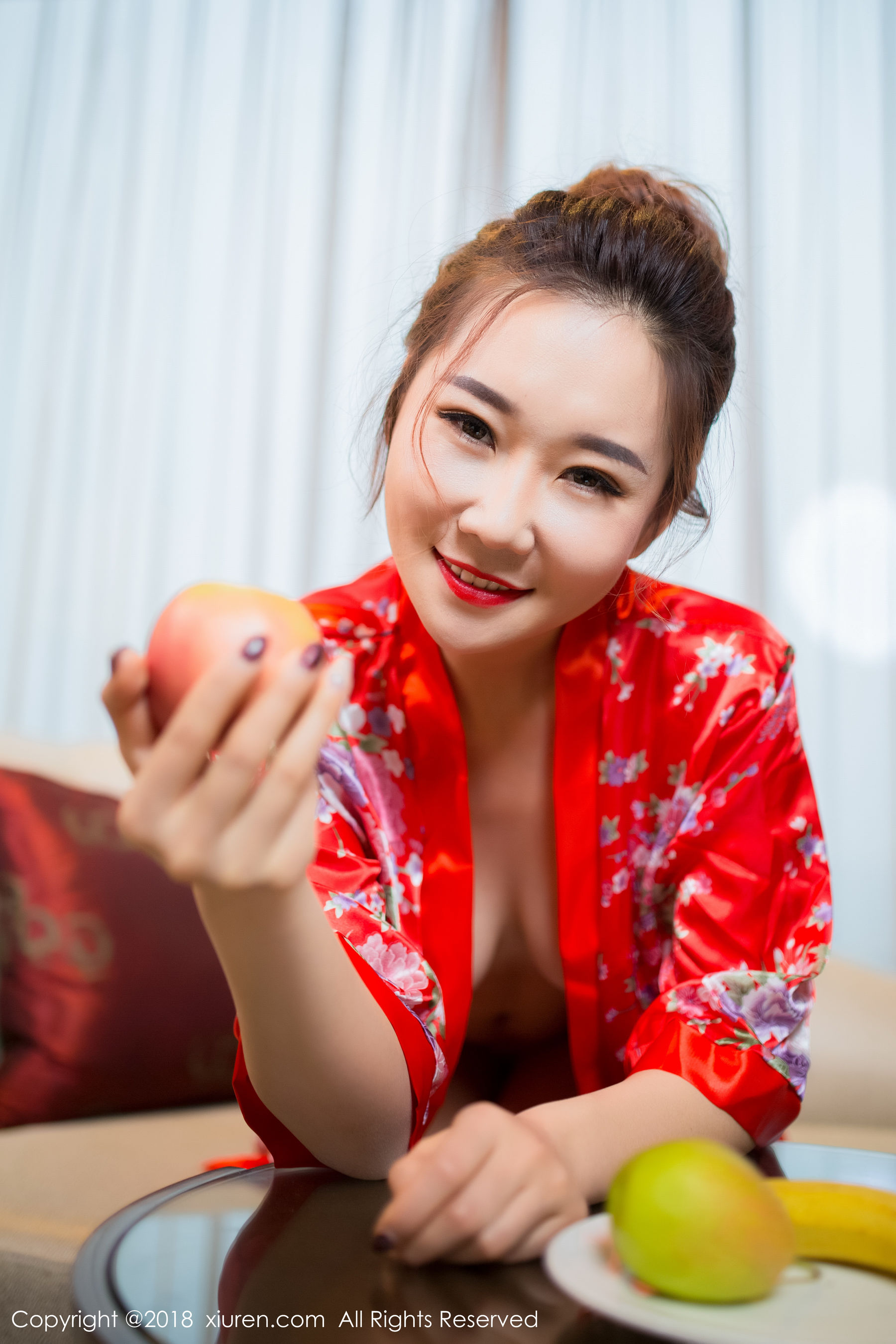 棉花糖candy《华丽和服+半透丝袜》 秀人 No.892第4张