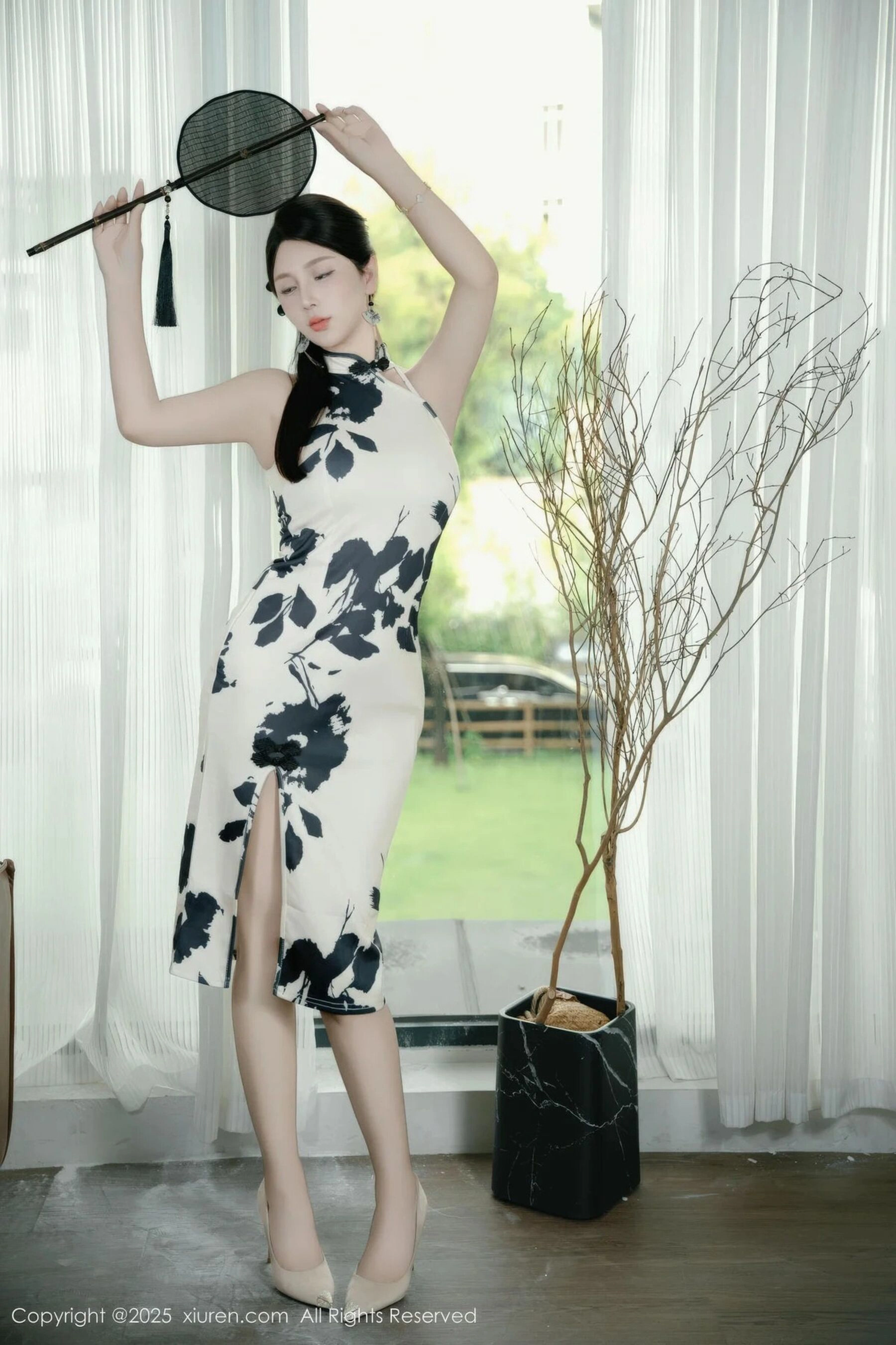  秀人网 小蛮妖Yummy Vol.10989 [70P]第2张