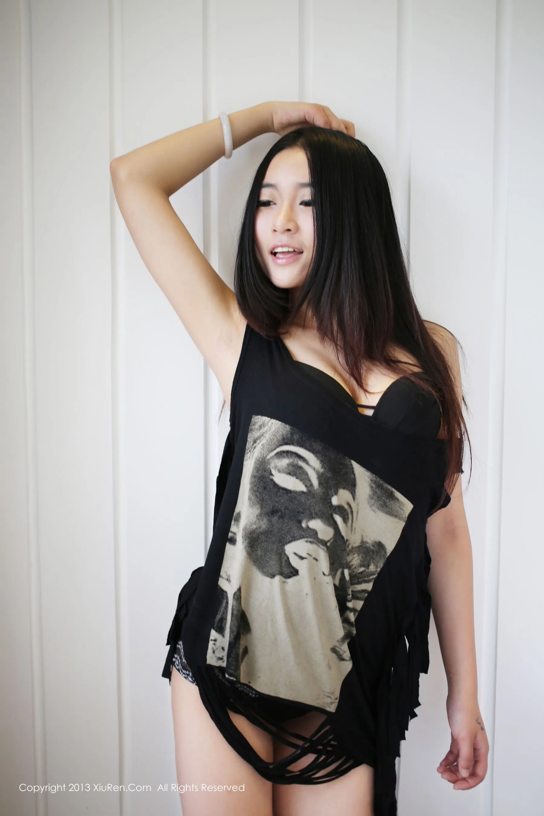  MOON嘉依 &#038;4套内衣 秀人网 No.002第3张