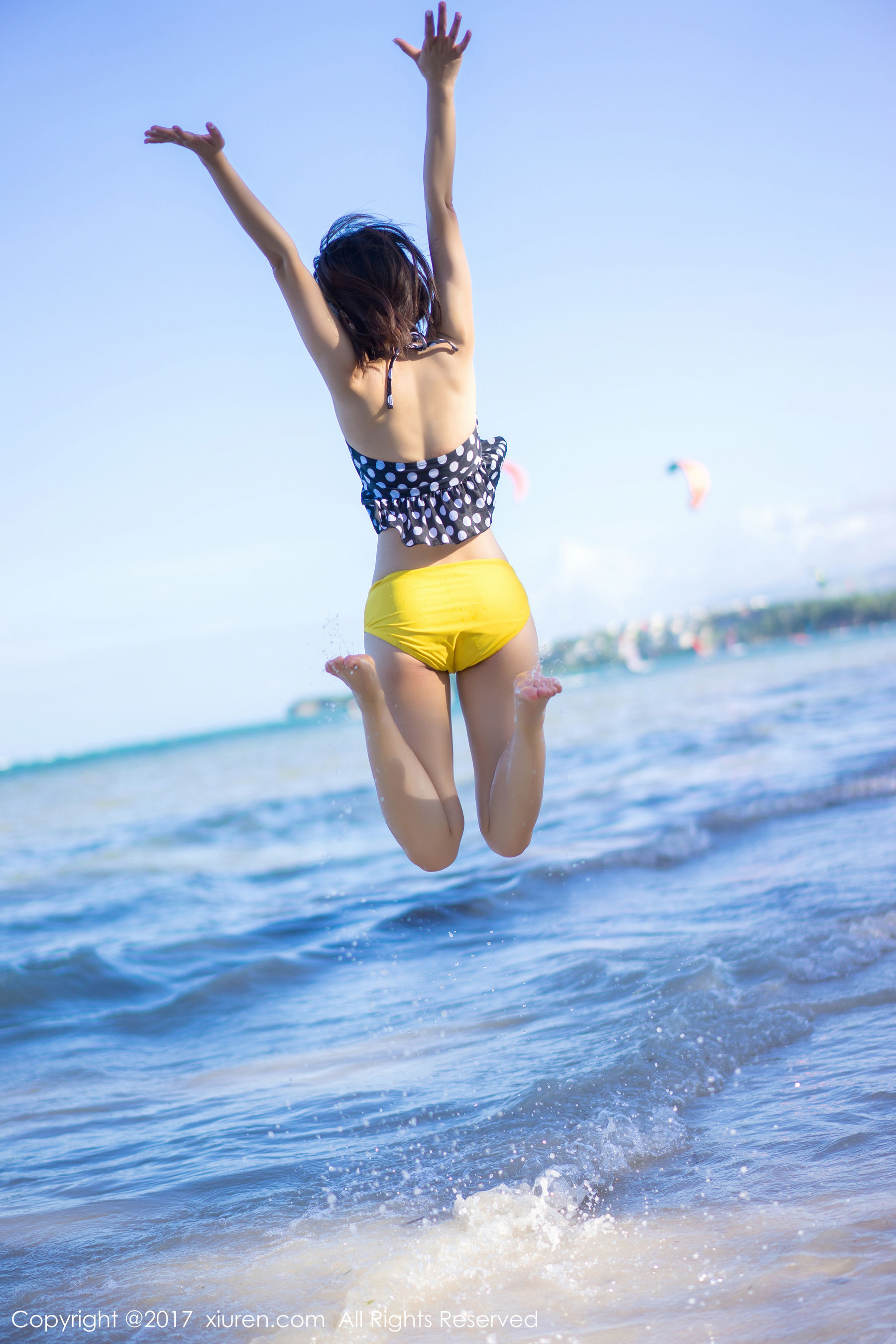  兜豆靓Youlina《室外清新，室内性感特写》 XiuRen 秀人网 NO.814第15张