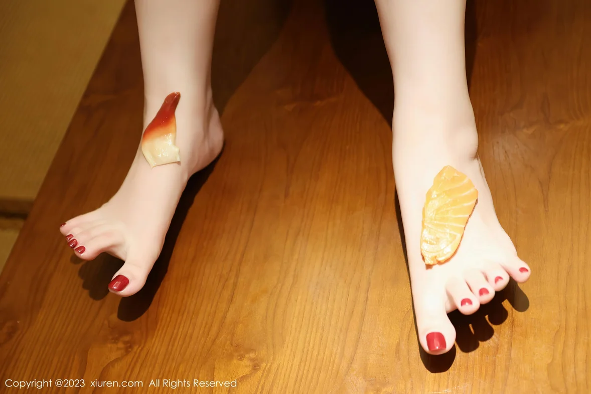  XiuRen 秀人 No.7145 王婉悠Queen 金色镶钻式内衣性感写真 [83P]第24张