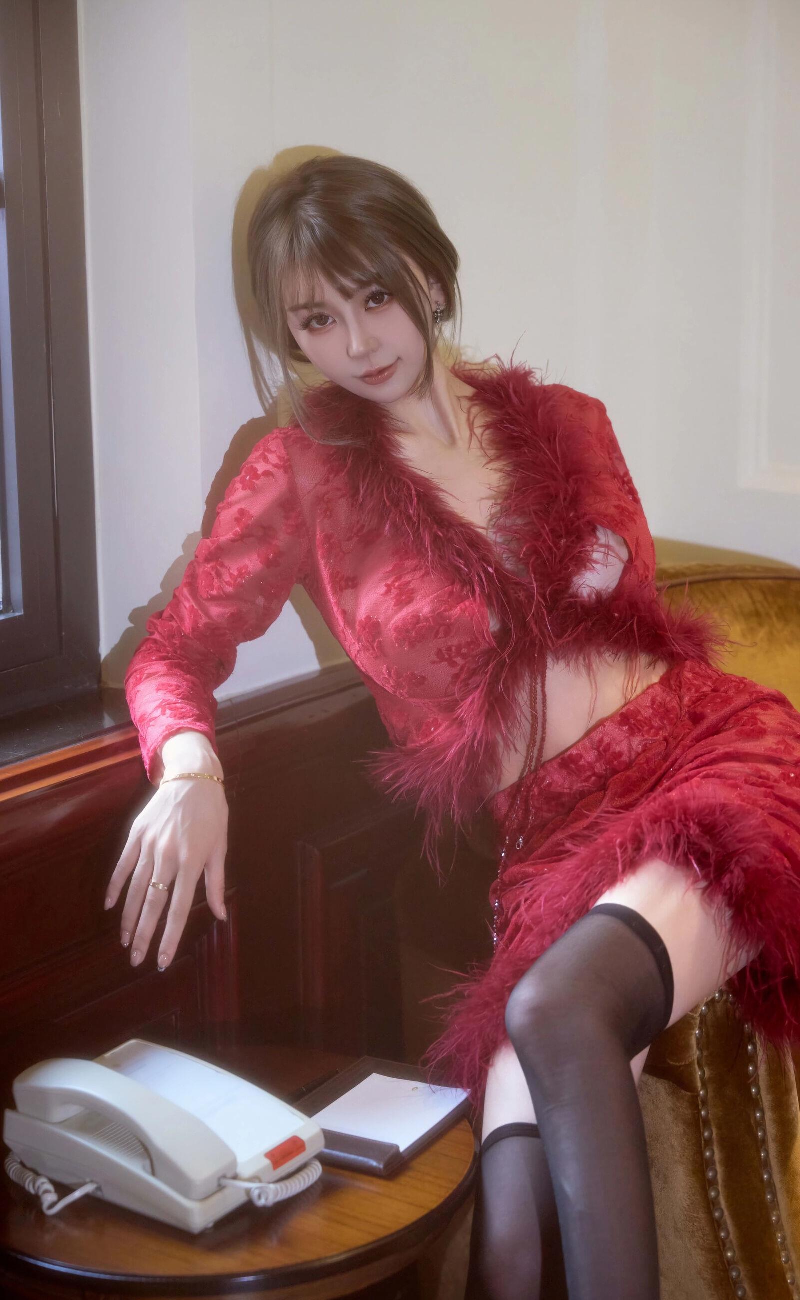  秀人网 Zoe柚柚 No.10848 [52P]第6张