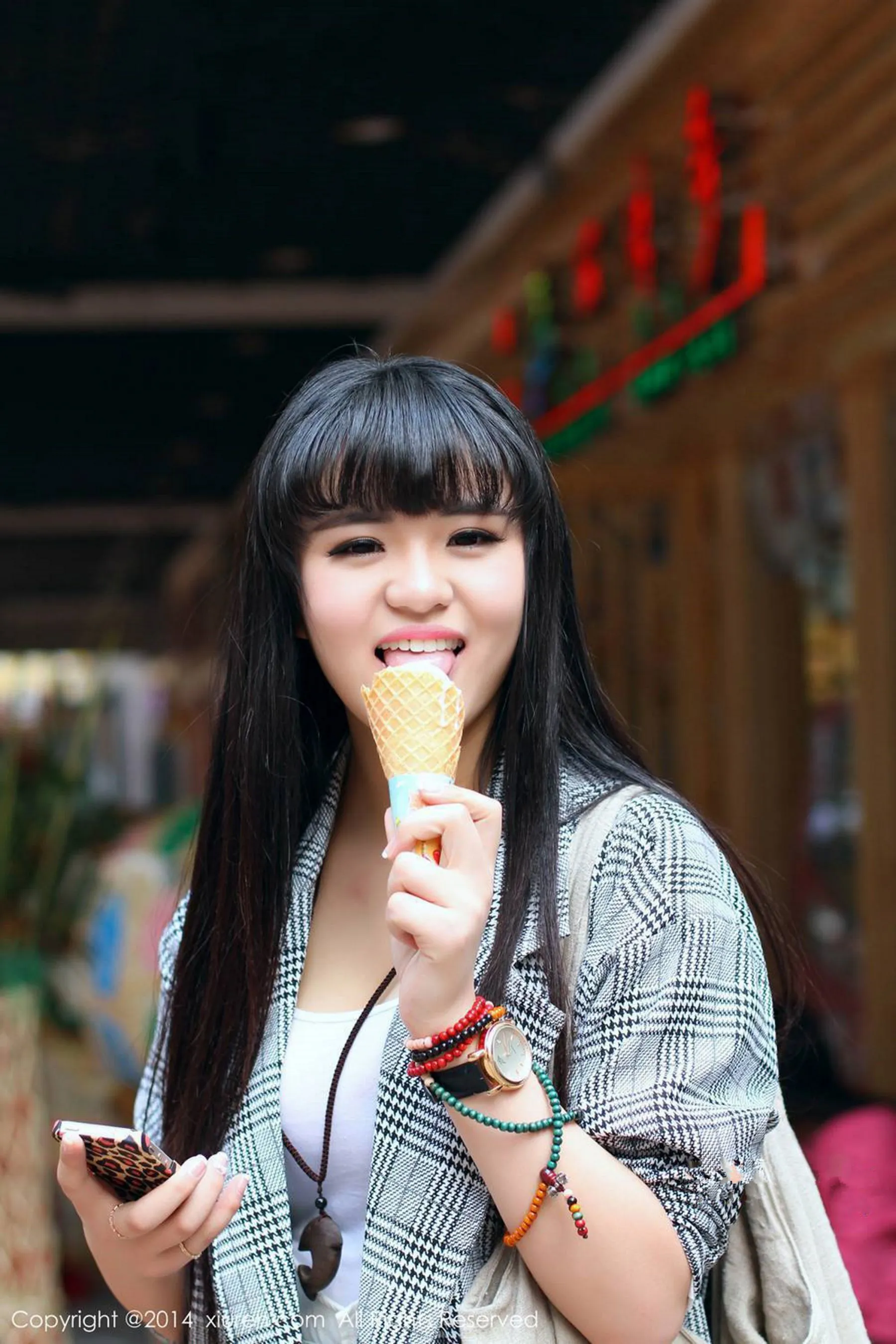 旭儿 &F cup妹子 秀人网 No.261第24张