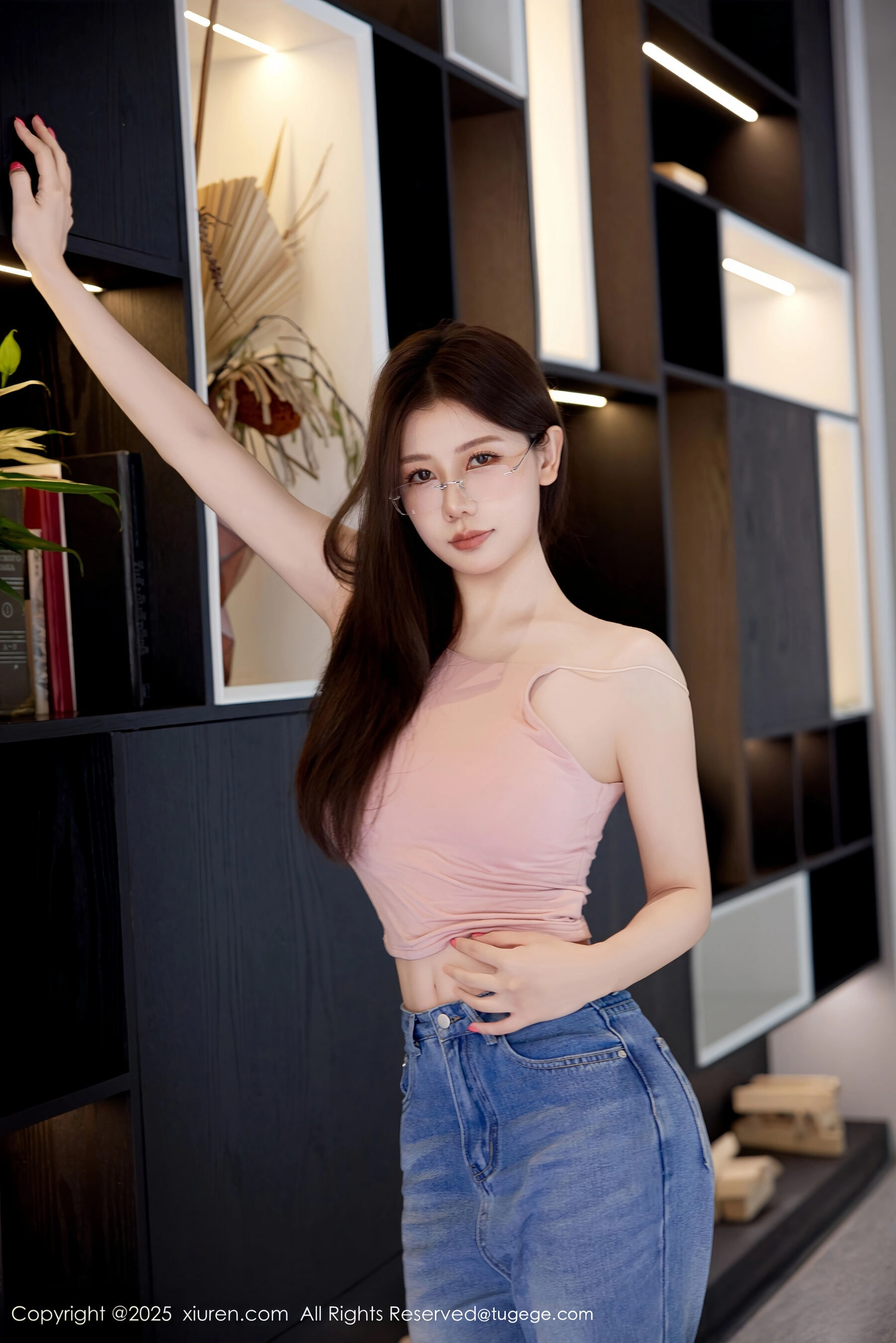  秀人网 尹甜甜sunny Vol.10983 [83P]第2张