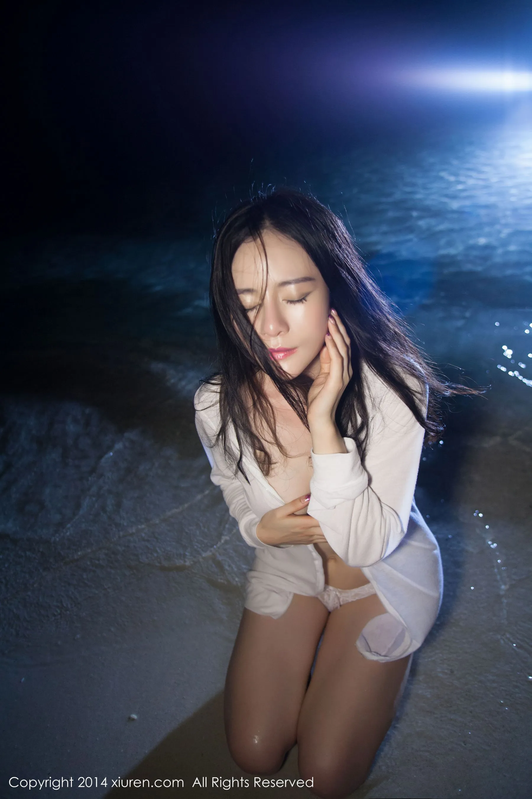 nancy小姿《小清新泳装+沙滩湿身》 秀人网 No.088第15张