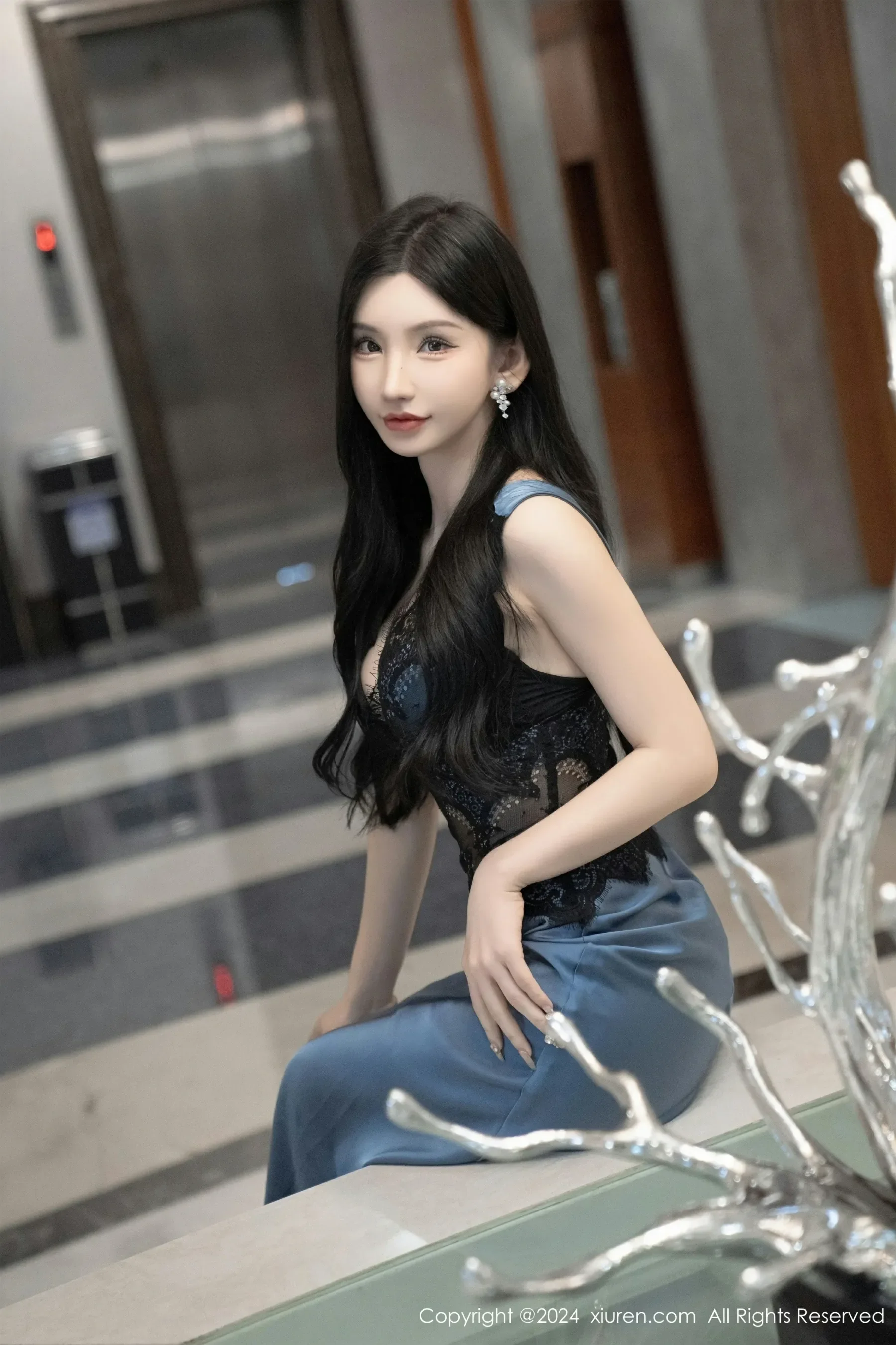  XiuRen 秀人 No.8242 周于希Sally [82P]第4张