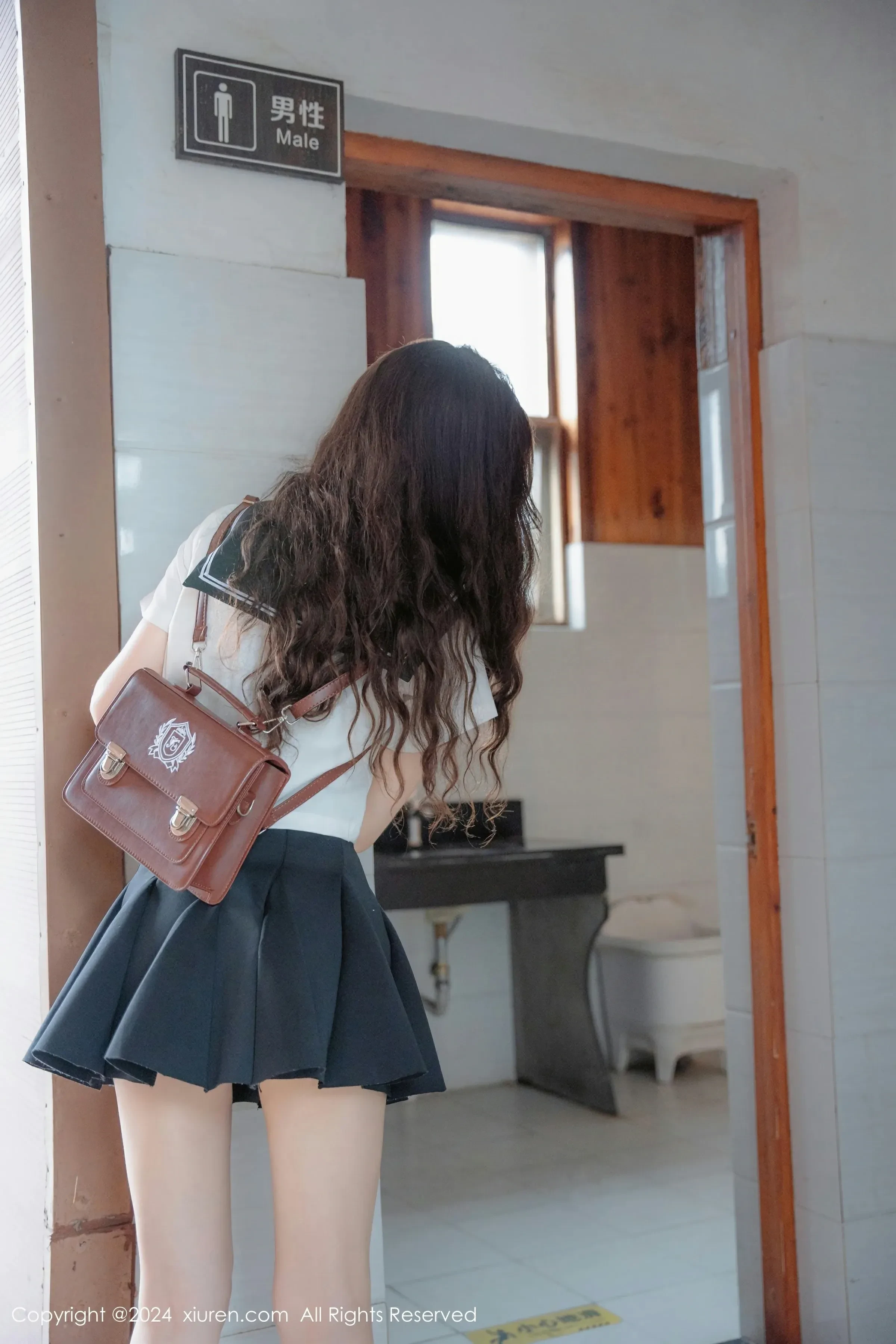  XiuRen 秀人 No.8948 拍黄瓜girl 新人模特 [81P]第6张