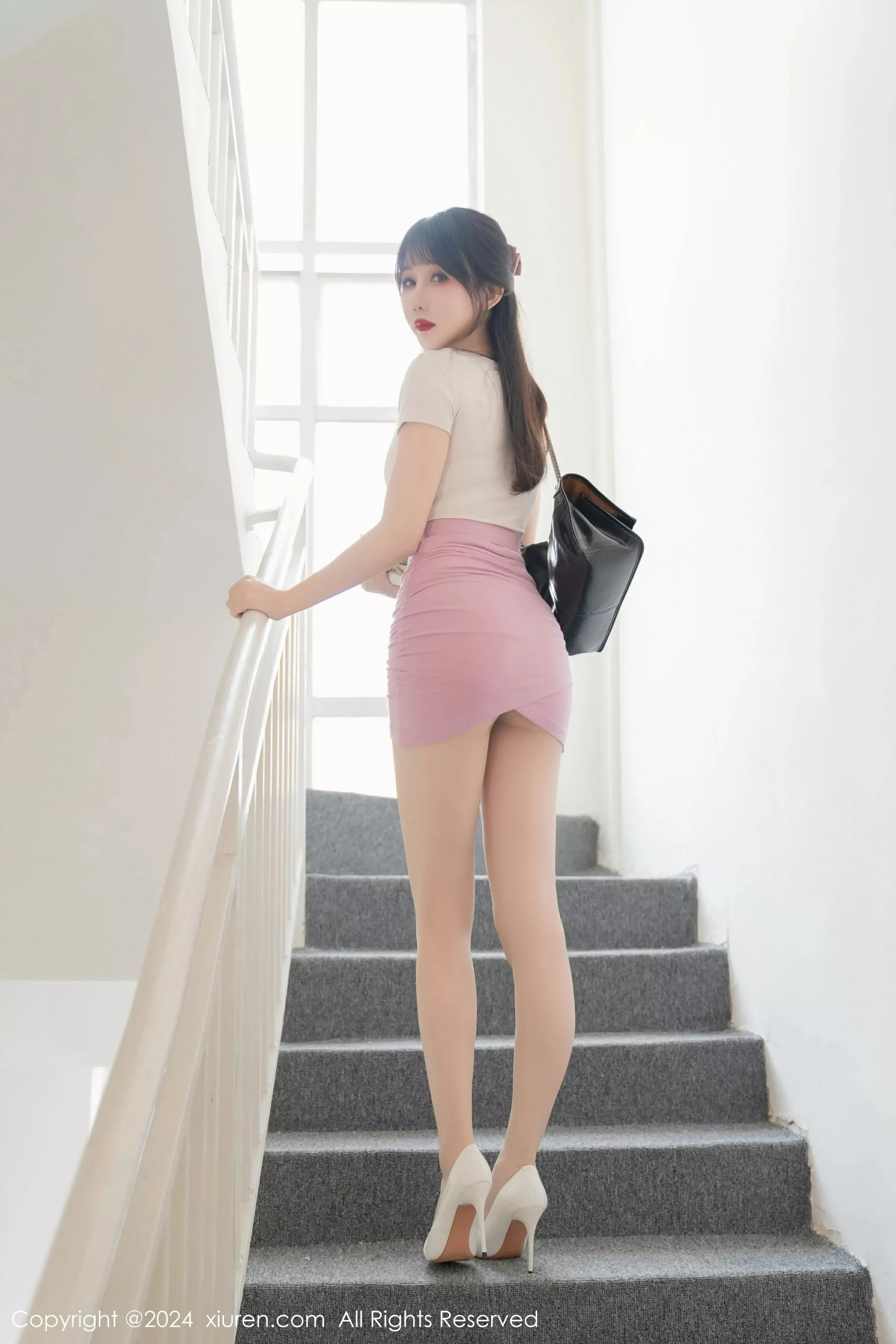  XiuRen 秀人 No.8112 波巧酱 [85P]第1张