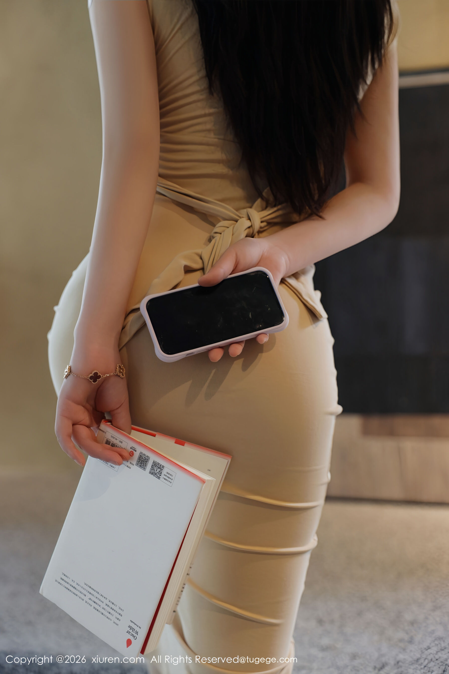  秀人网 奶思兔 Vol.11288 [71P]第3张