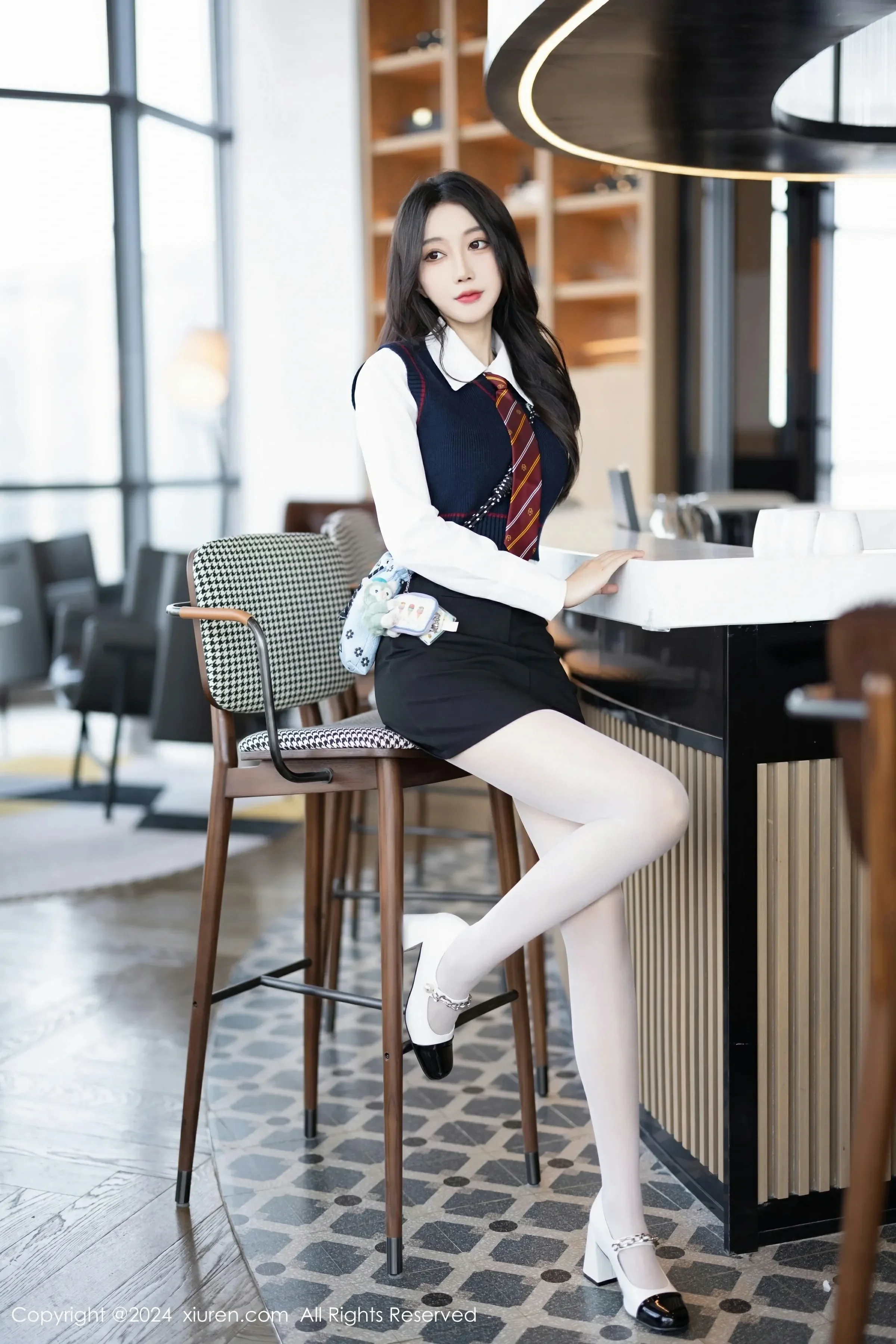  XiuRen 秀人 No.8247 玥儿玥 [82P]第3张