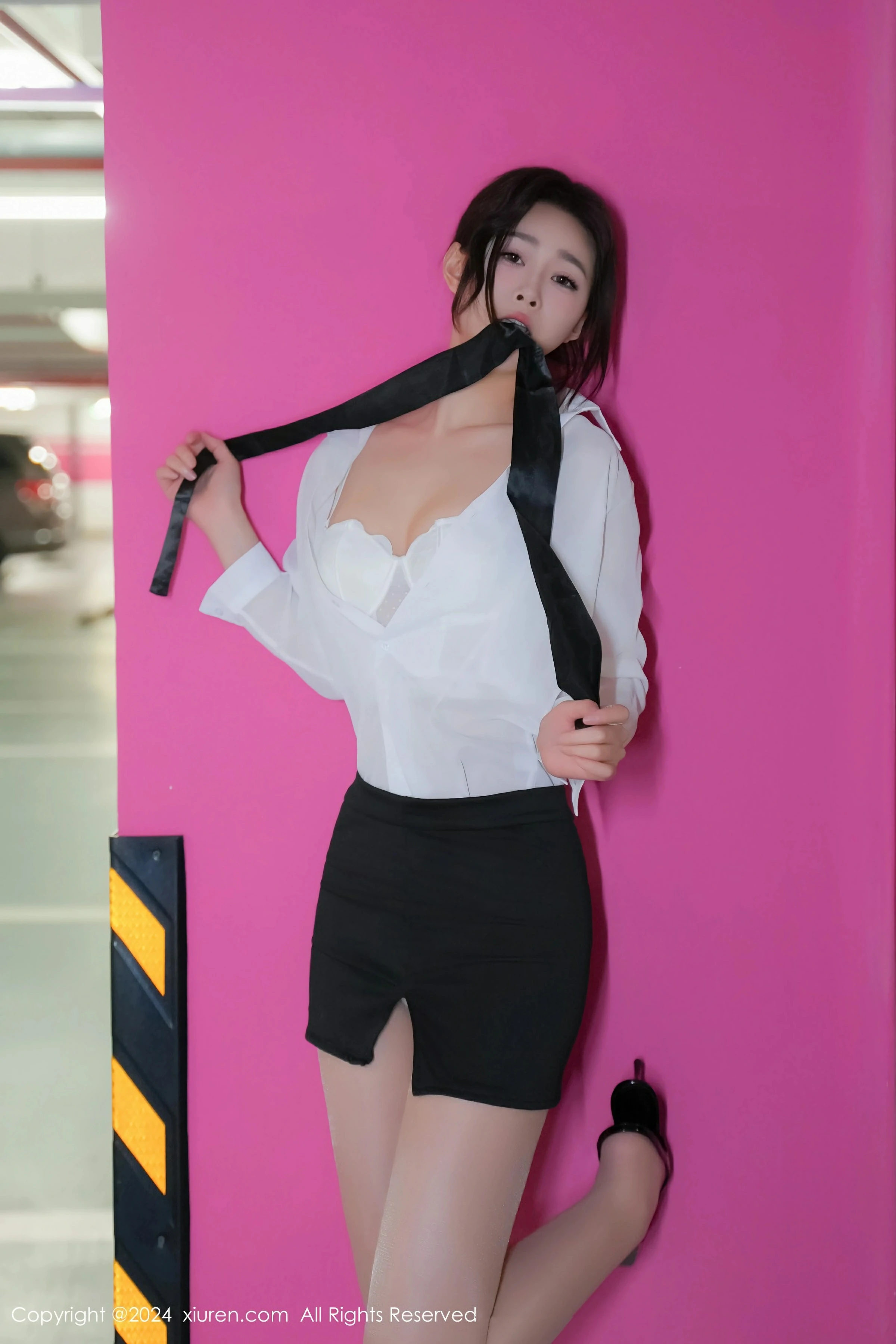  XiuRen 秀人 No.8613 软糖爱喝奶 [68P]第5张