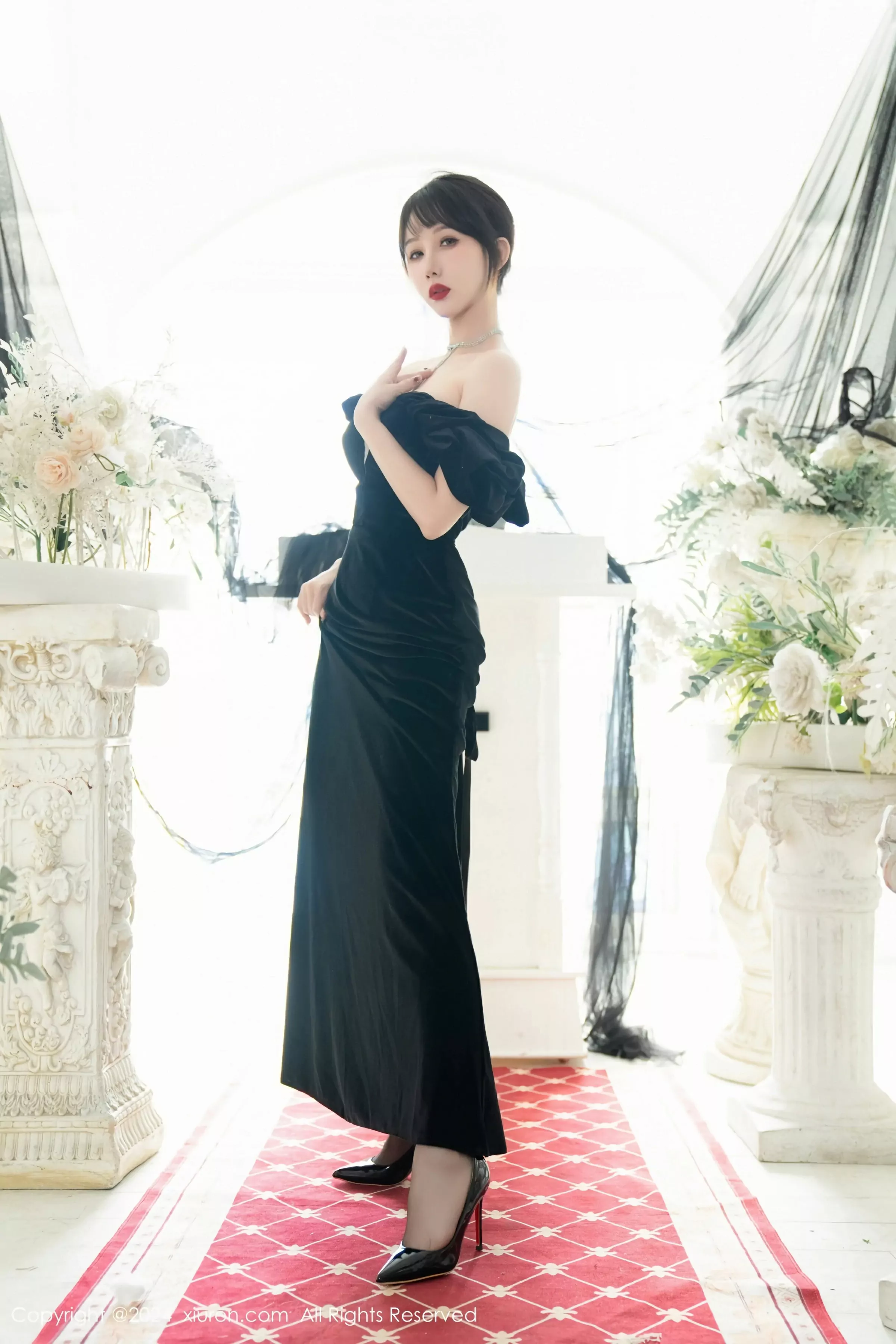  XiuRen 秀人 No.8070 波巧酱 [87P]第25张