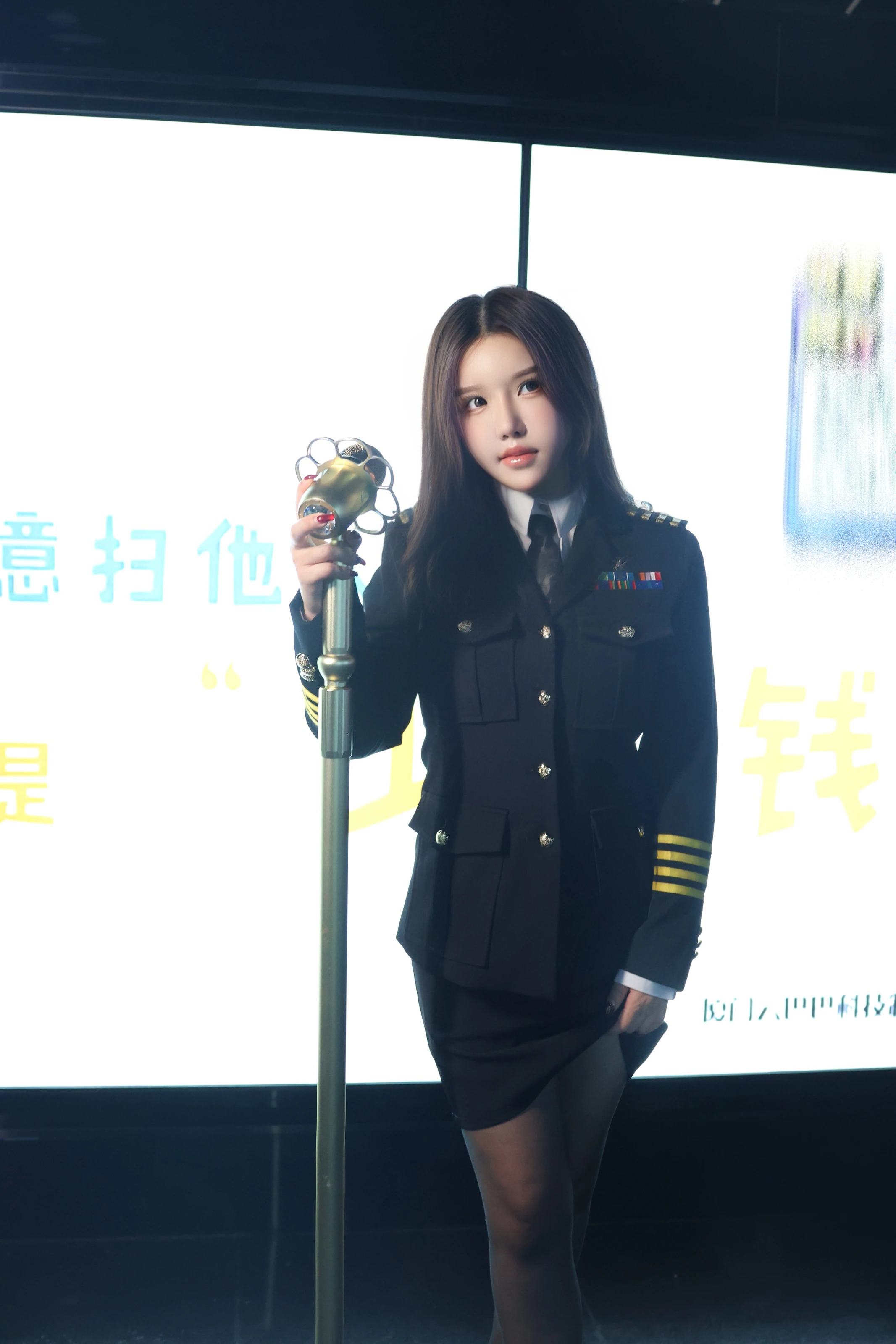  XiuRen 内购版 小薯条nienie 迷情KTV场景主题写真 [101P]第27张