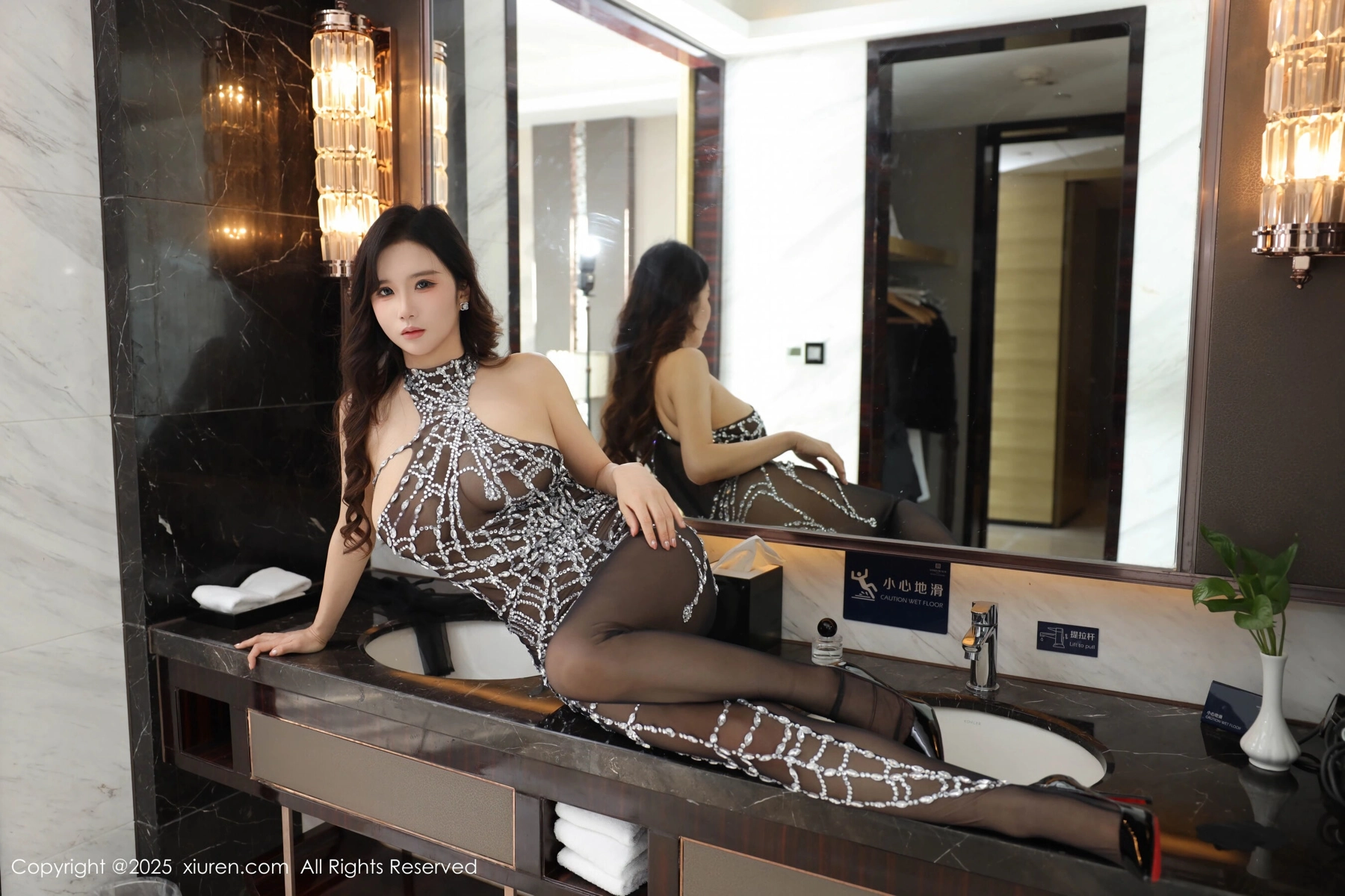  秀人网 小肉肉咪 Vol.11076 [75P]第10张