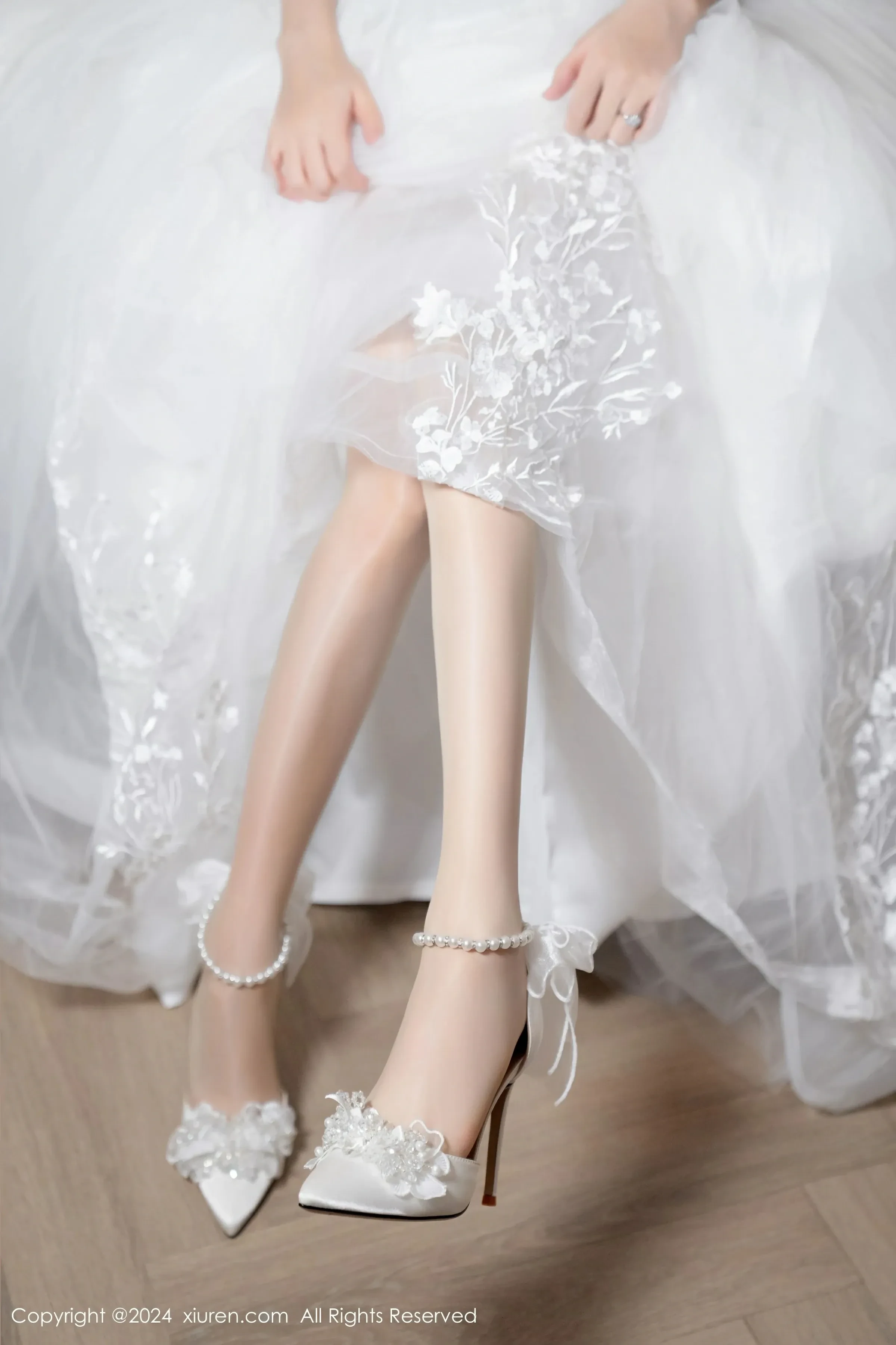  XiuRen 秀人 No.8998 利世 [100P]第6张