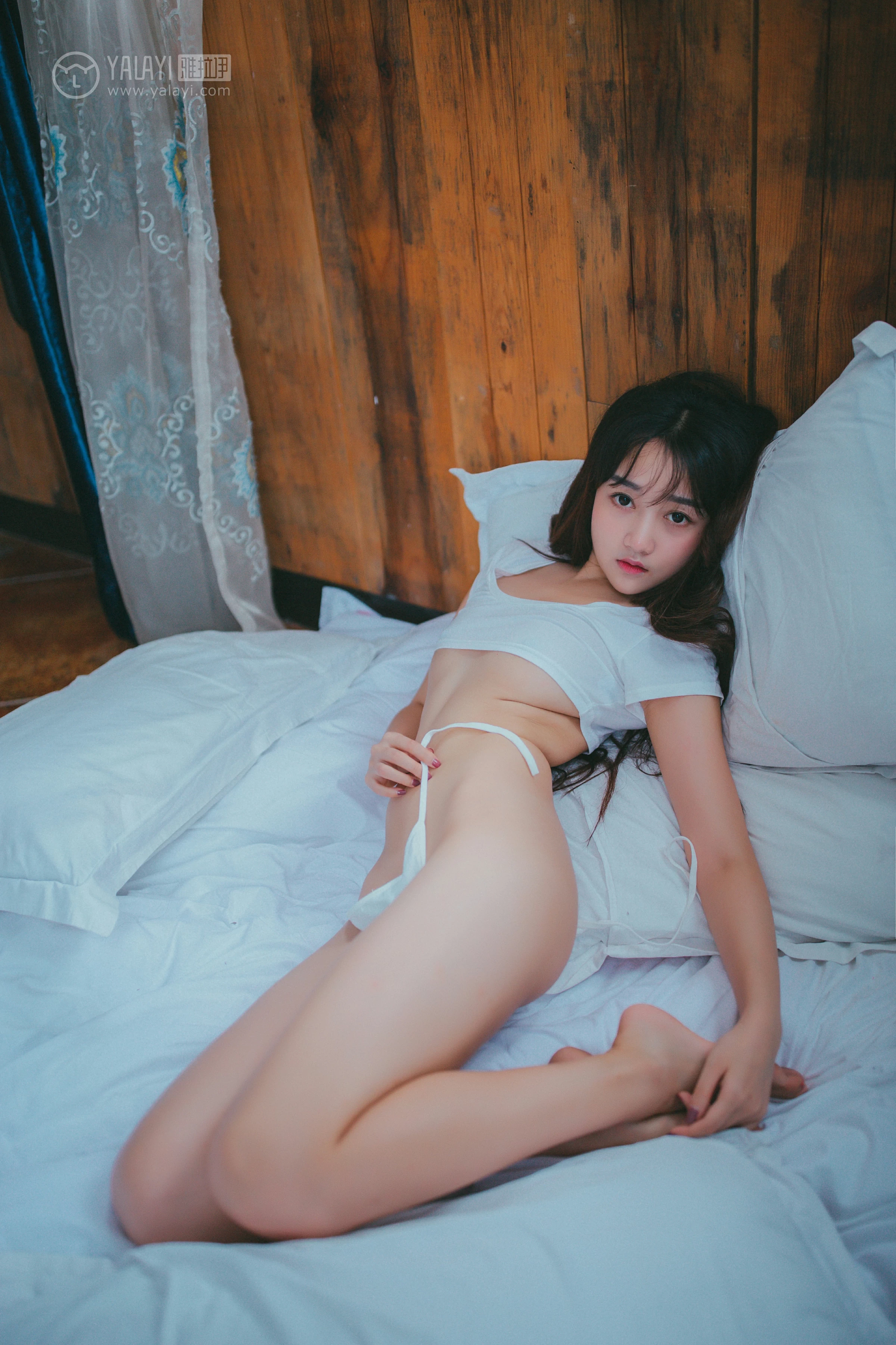 [YALAYI雅拉伊]NO.093 蓝色恋人 伊伊小仙女 白色透视睡衣加蕾丝情趣内衣性感私房写真集第9张