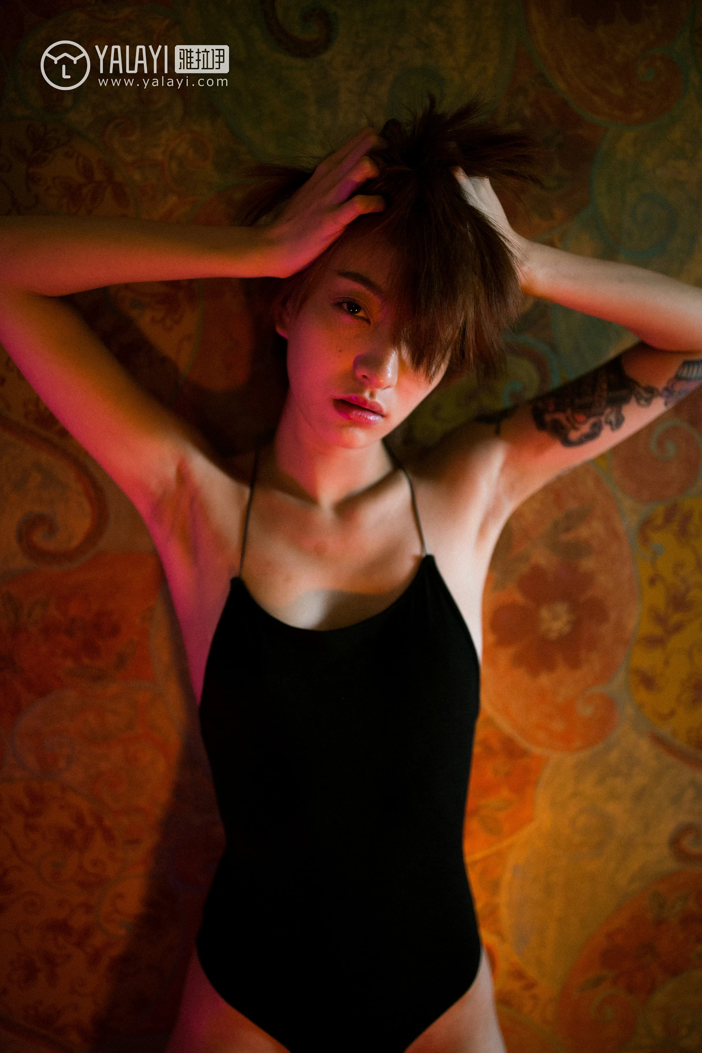 [YALAYI雅拉伊]NO.085 光 李木木 黑色连体比基尼泳装湿身诱惑性感私房写真集第3张