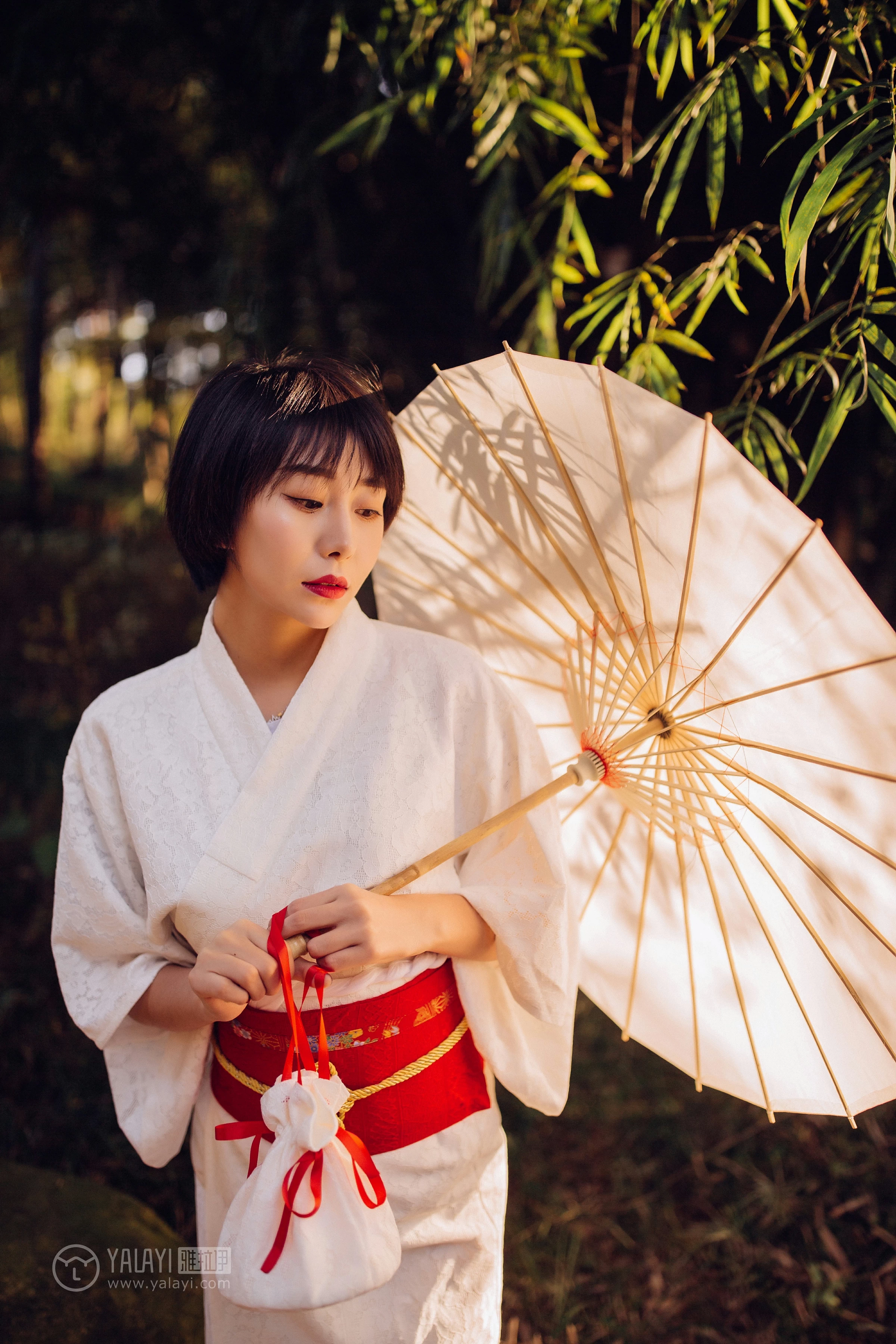 [YALAYI雅拉伊]NO.136 夕阳下的和风少女 静静 白色透视镂空和服性感私房写真集第9张