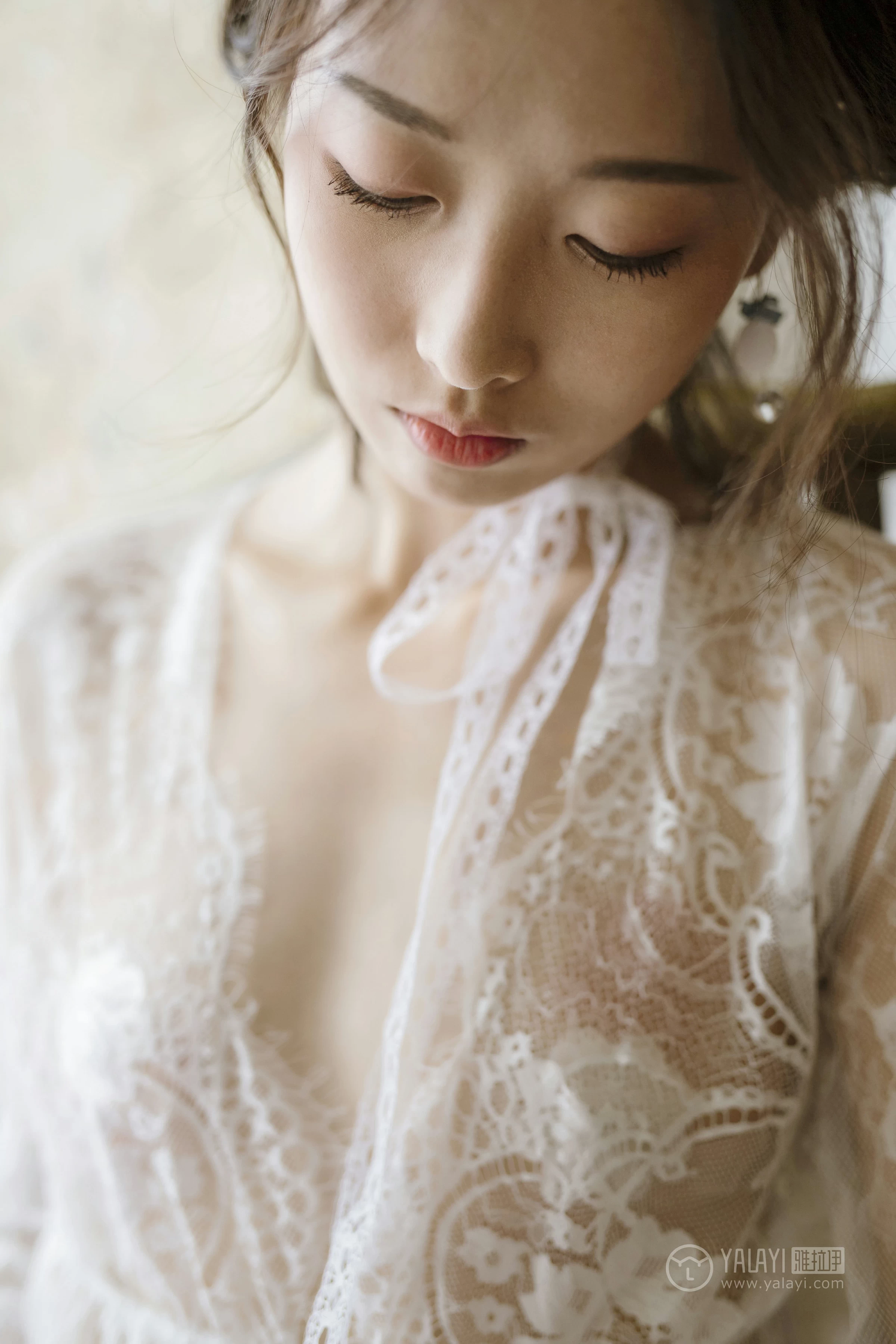 [YALAYI雅拉伊]NO.161 隐隐的柔情 佳佳 白色透视镂空连衣裙性感私房写真集第11张