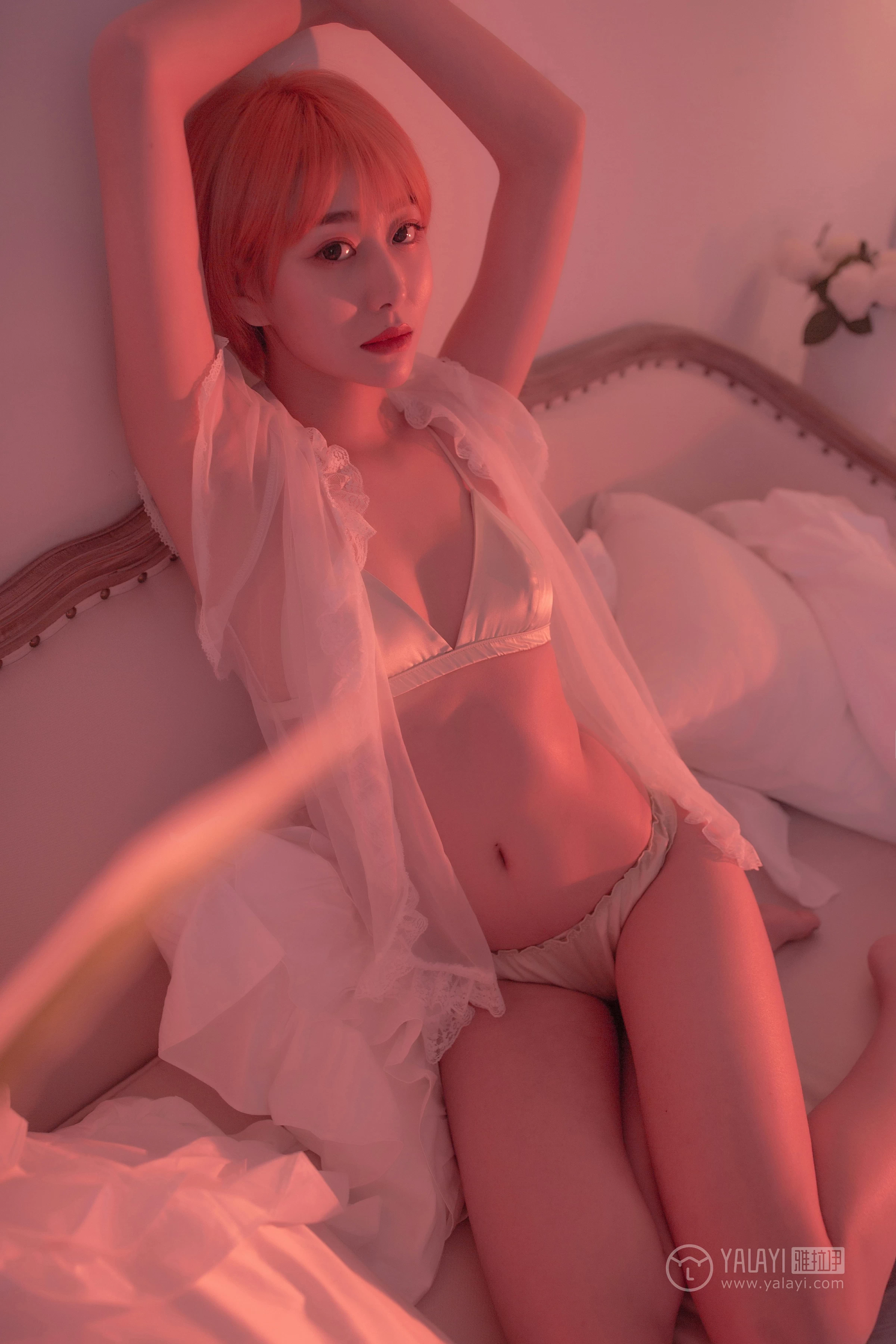 [YALAYI雅拉伊]NO.162 轻奢主义 静静 白色蕾丝情趣内衣加白色丝袜美腿性感私房写真集第20张