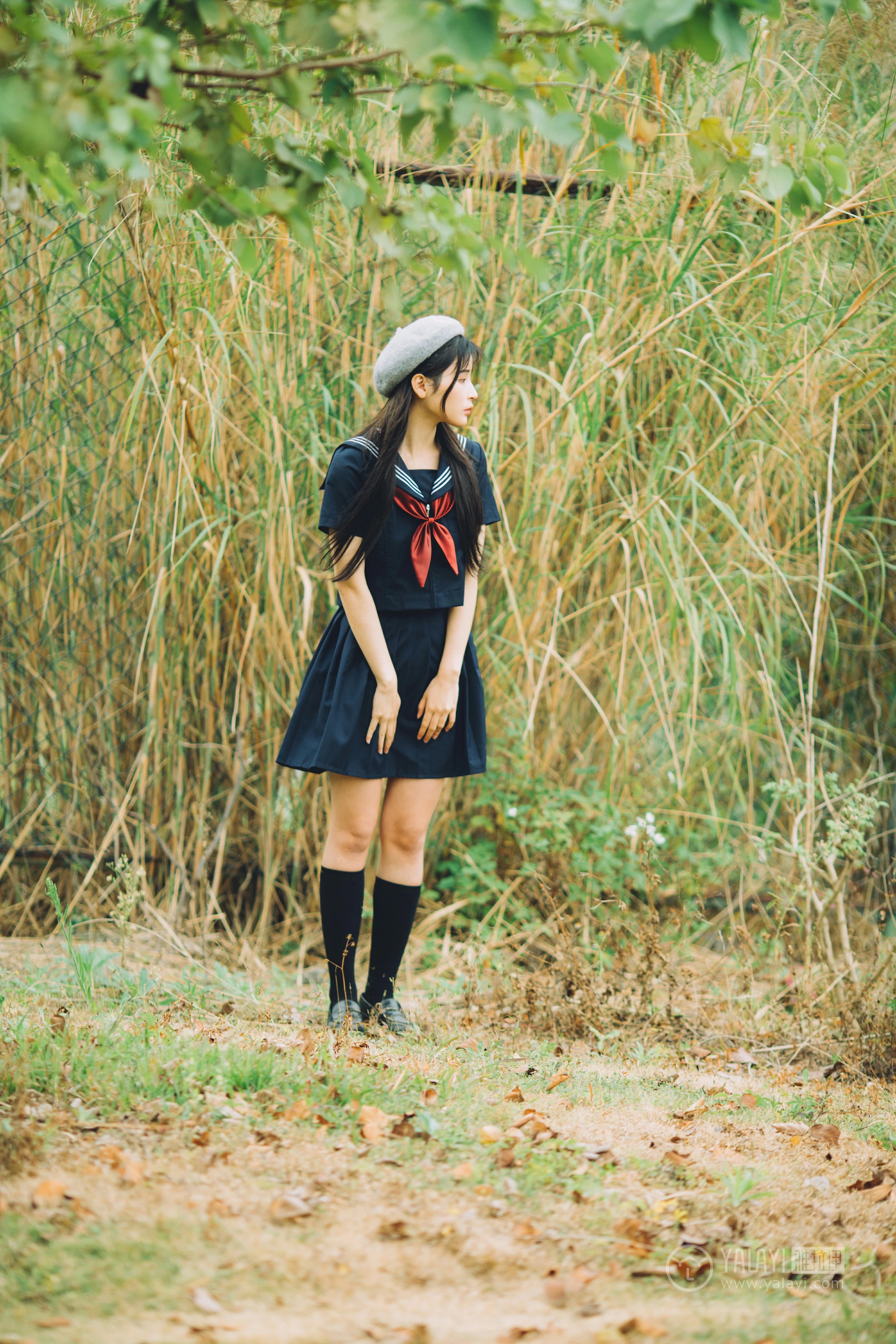 [YALAYI雅拉伊]No.189 青涩岁月 阿惜 蓝色情趣高中女生制服加短裙性感私房写真集第13张