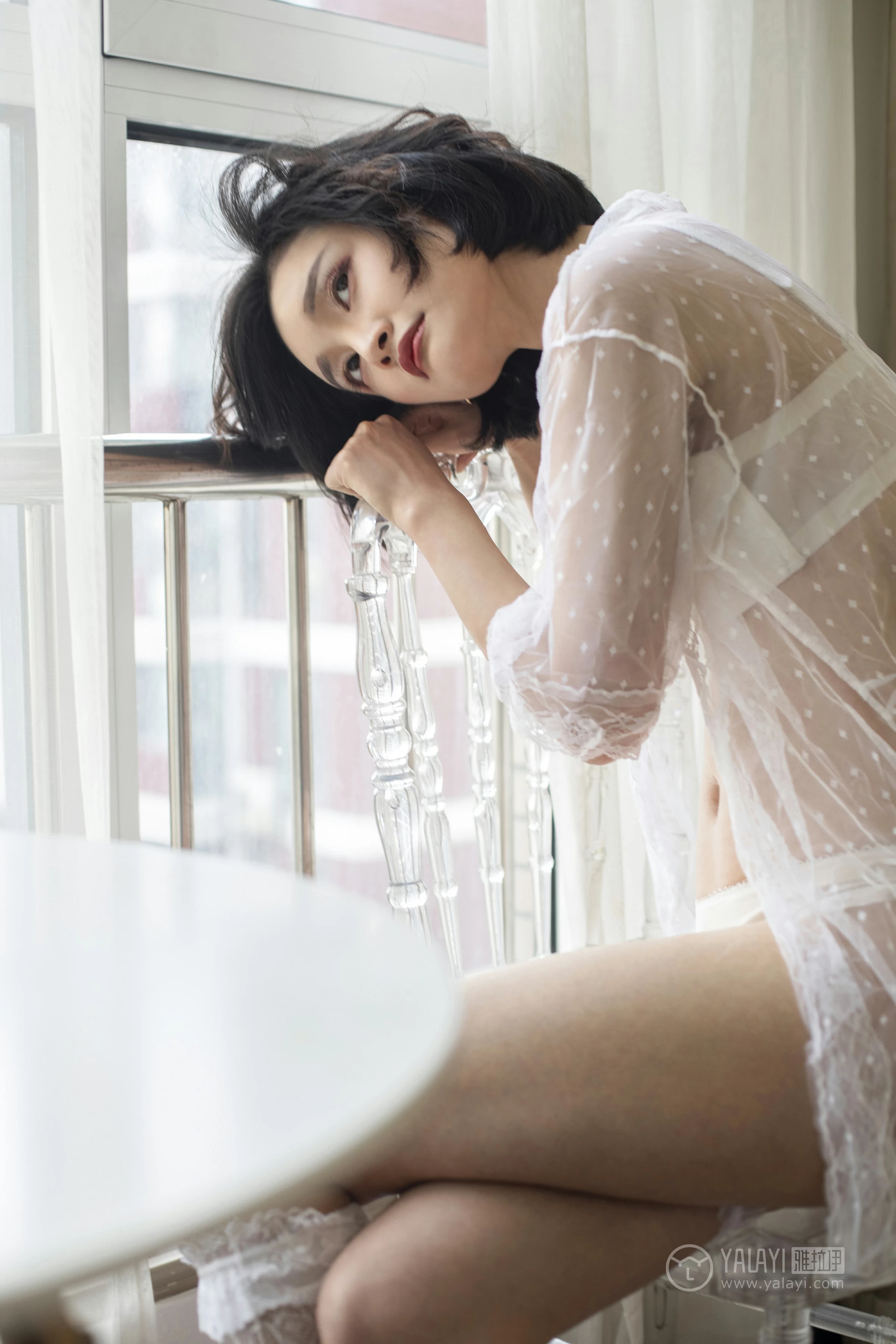 [YALAYI雅拉伊]No.187 盼兮 王艺颖 透视镂空睡衣与白色蕾丝内衣加白色情趣渔网袜性感私房写真集第12张