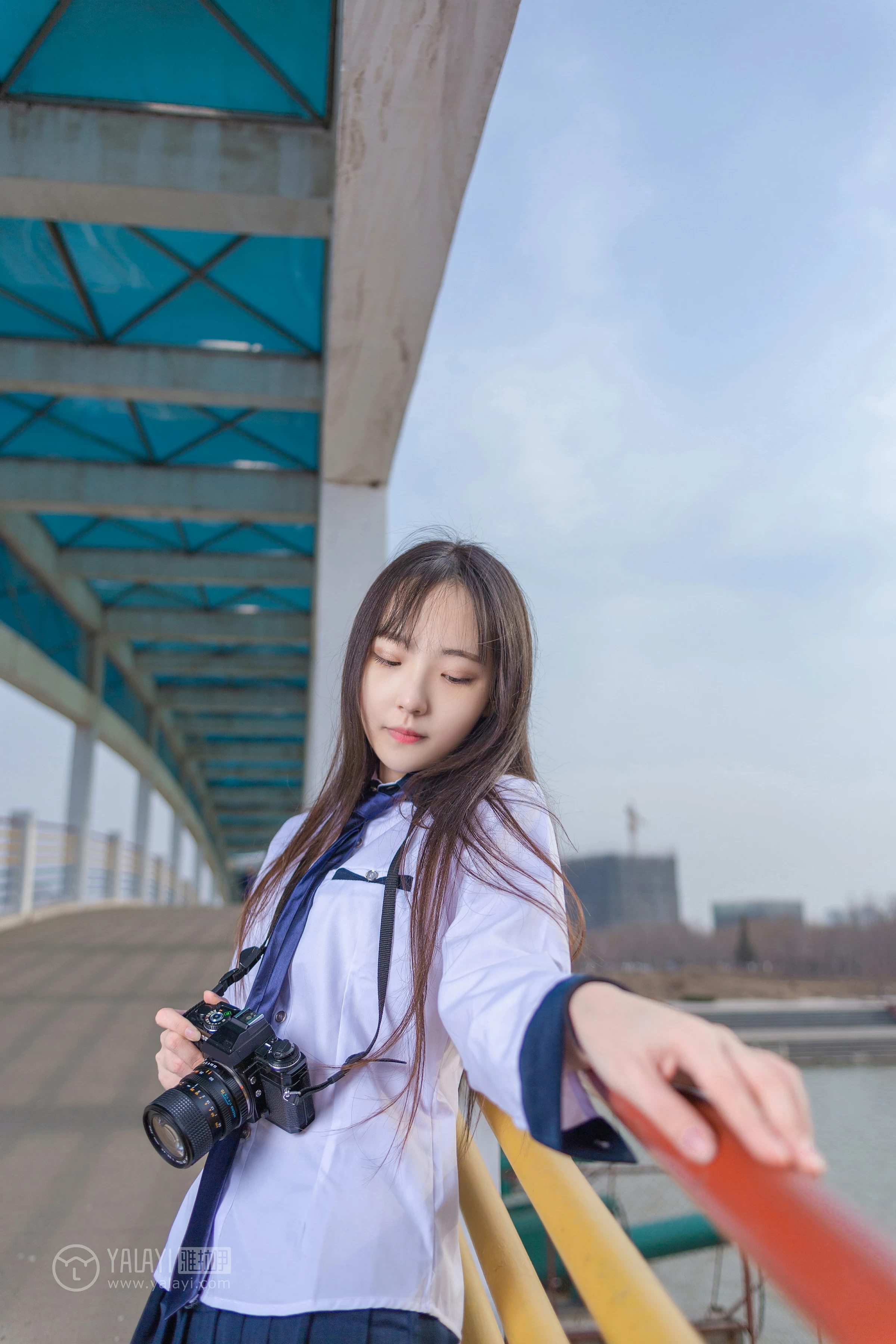 [YALAYI雅拉伊]No.229 小清新 文慧慧 日本高中女生制服与短裙加黑色丝袜美腿性感私房写真集第7张