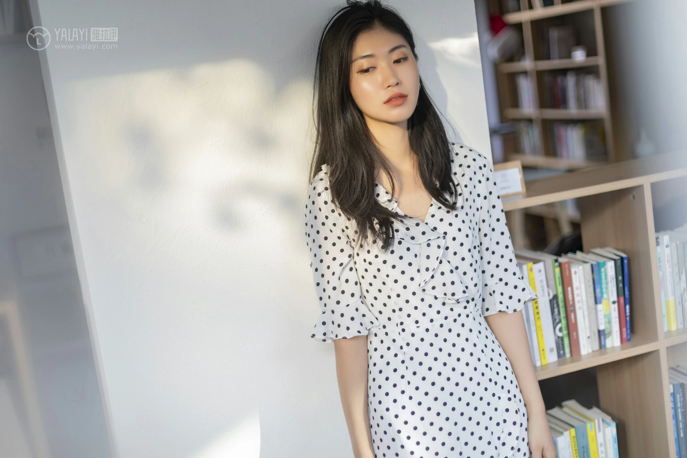 [YALAYI雅拉伊]No.264 波点女孩儿 乔妹儿 白色透视连衣裙居家私房写真集第12张