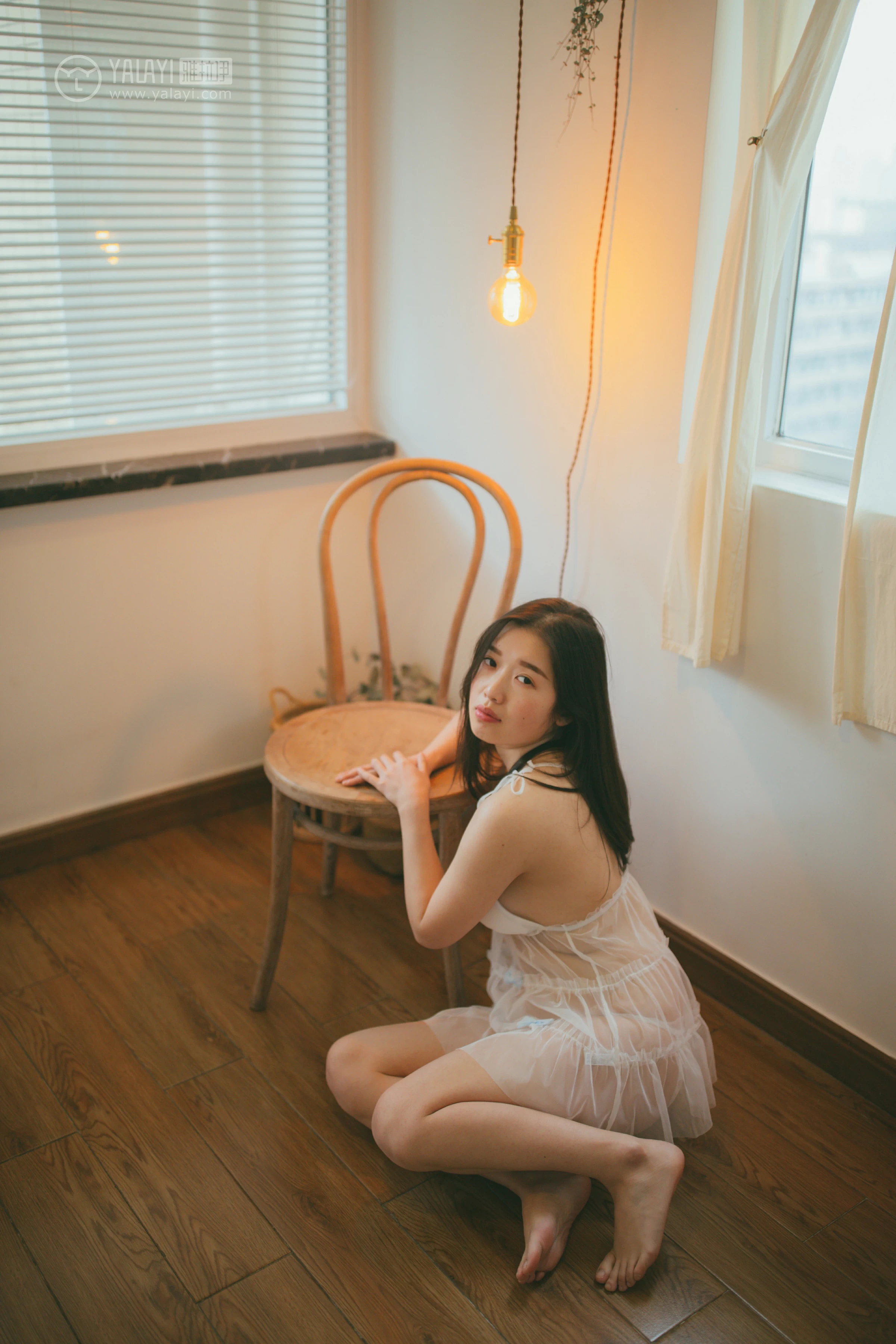 [YALAYI雅拉伊]No.271 小日子 奈奈酱 白色性感情趣女仆制服私房写真集第11张