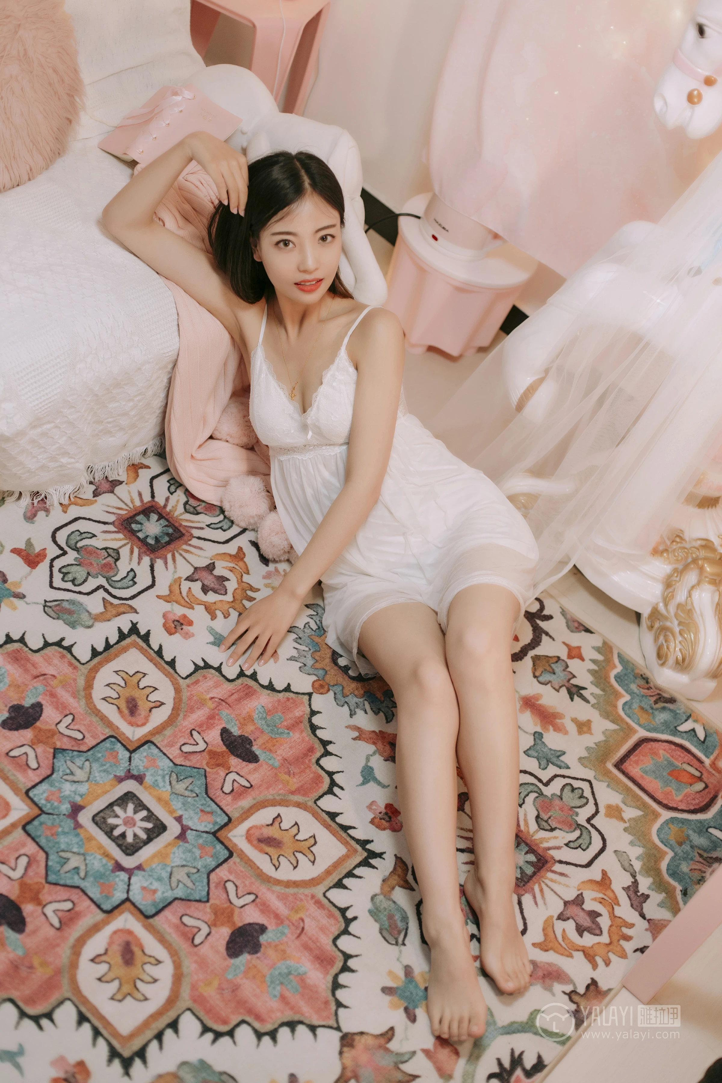 [YALAYI雅拉伊]No.334 浪漫满屋 高若童 白色吊带透视睡衣裙性感私房写真集第8张