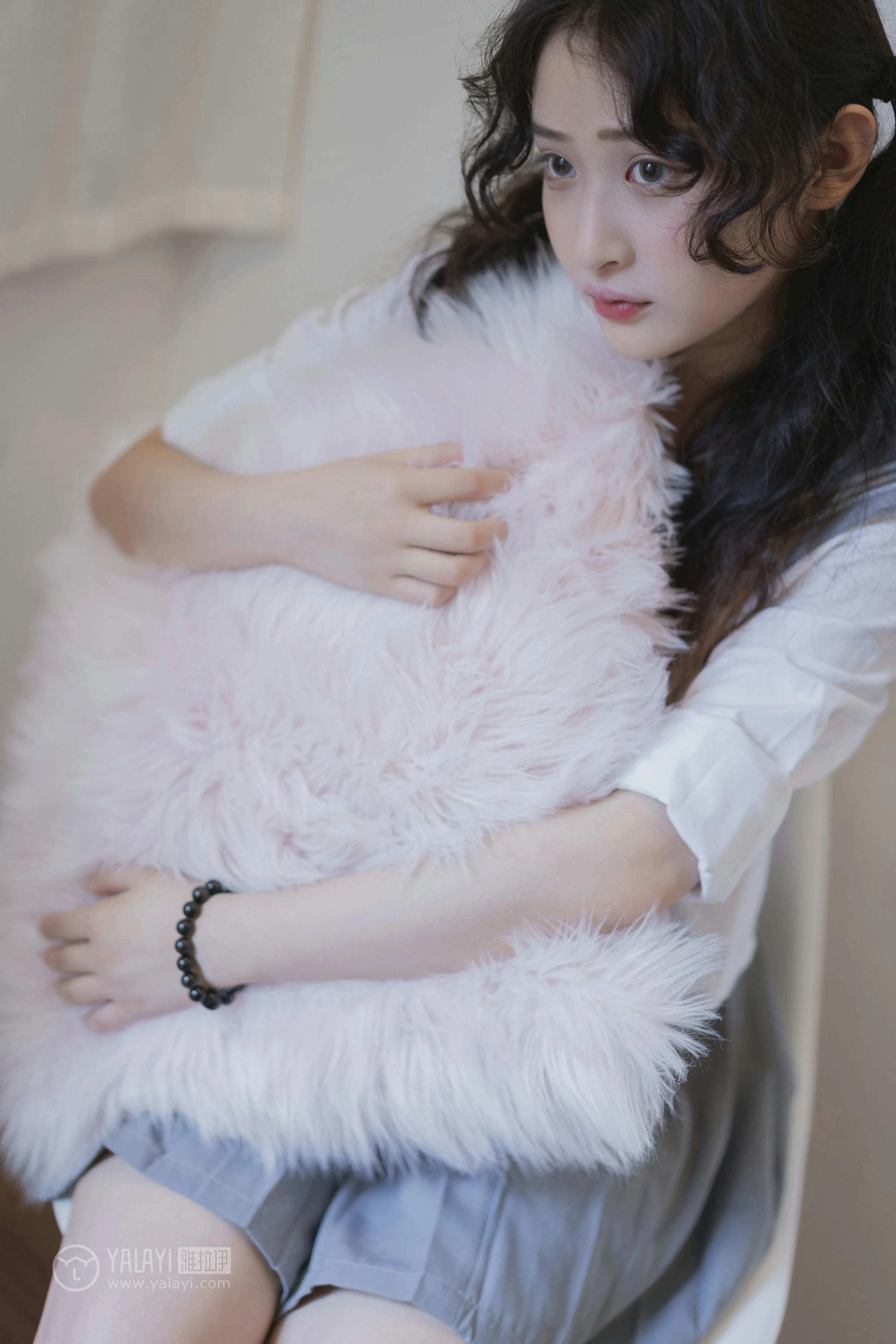 [YALAYI雅拉伊]No.349 清纯学生妹 西子 高中女生制服与短裙性感私房写真集第2张