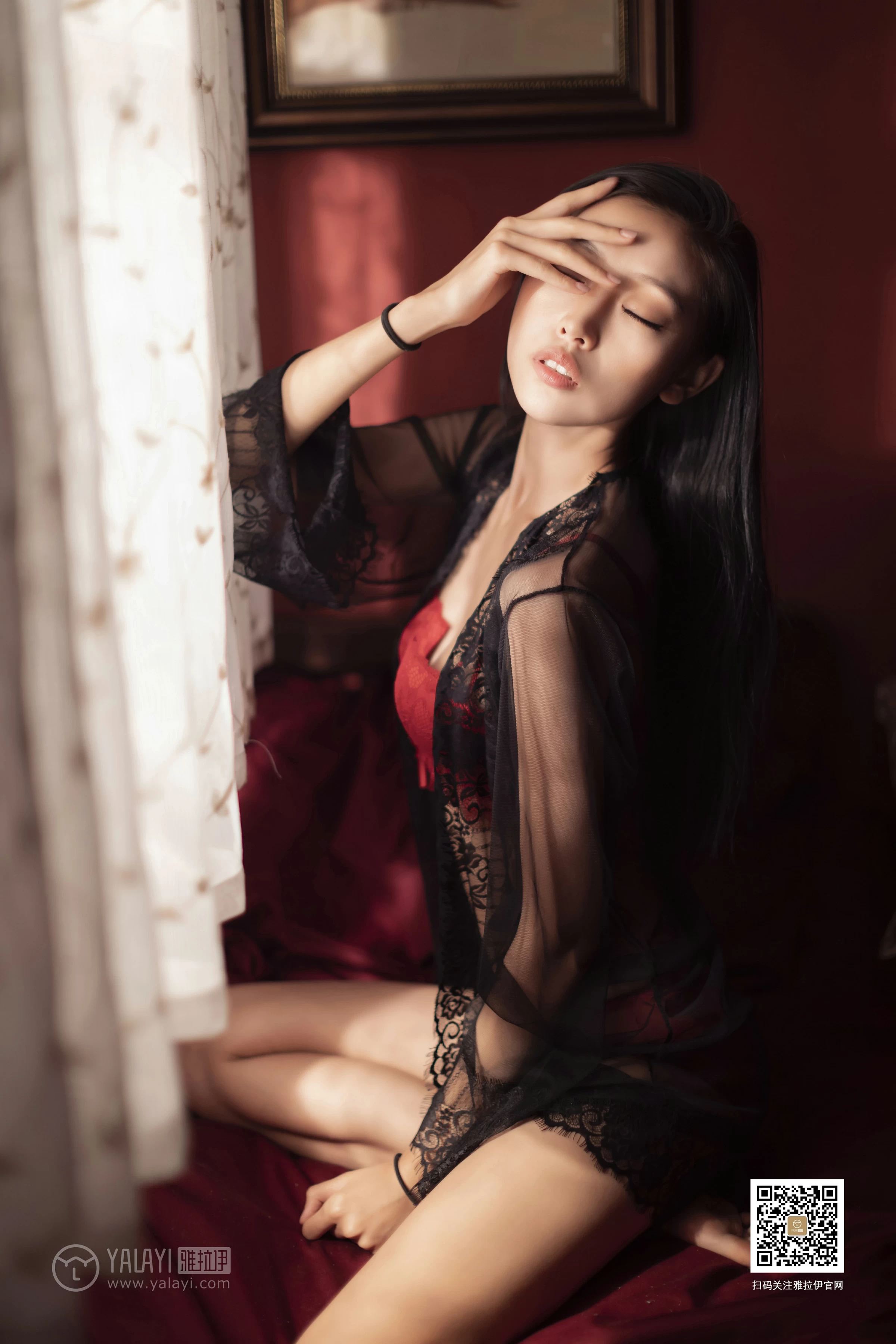 [YALAYI雅拉伊]No.368 梦醒时分 图雅 黑色透视情趣睡衣加红色蕾丝内衣性感私房写真集第14张
