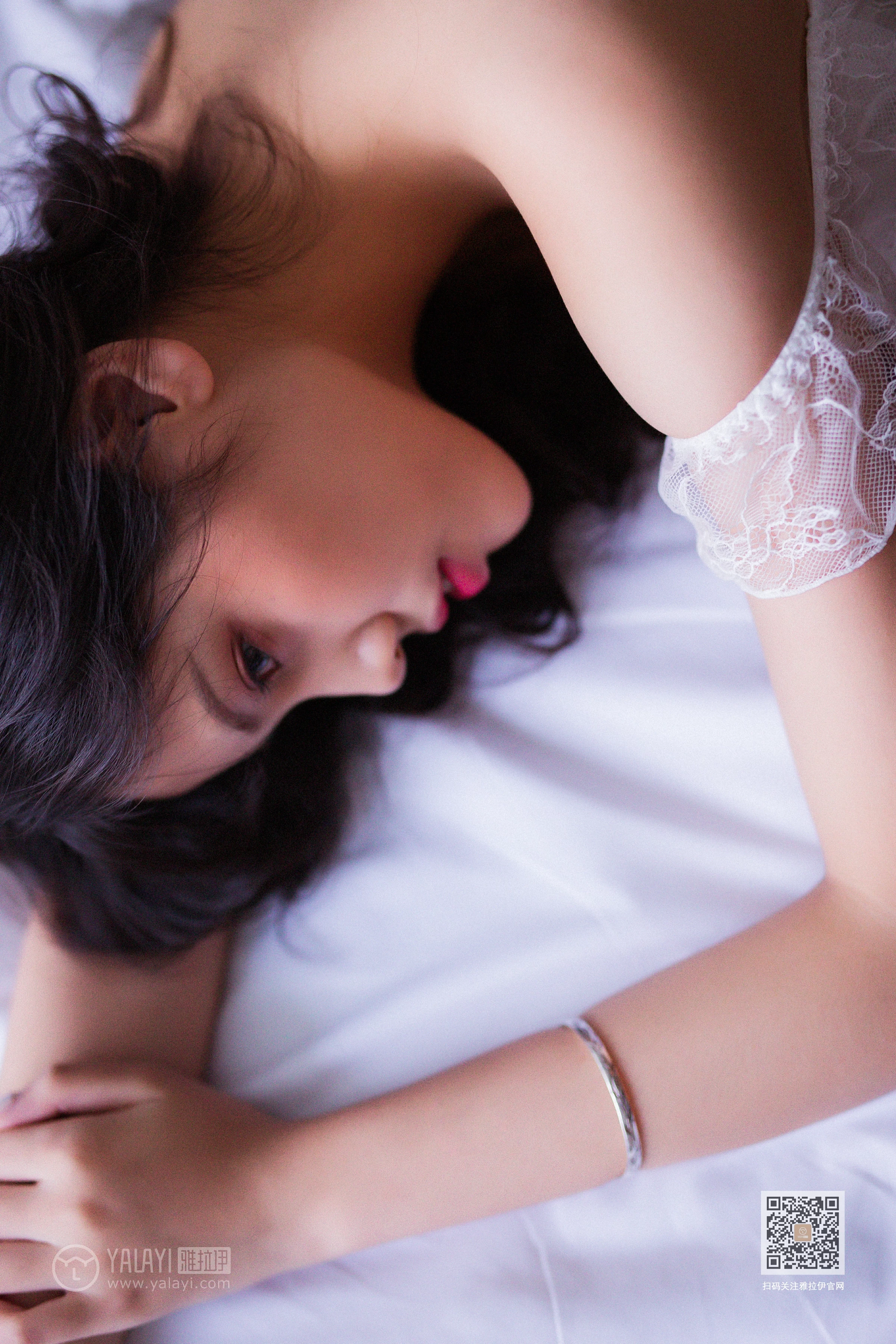 [YALAYI雅拉伊]No.391 撩拨 静儿 白色透视蕾丝内衣加安全短裤性感私房写真集第8张