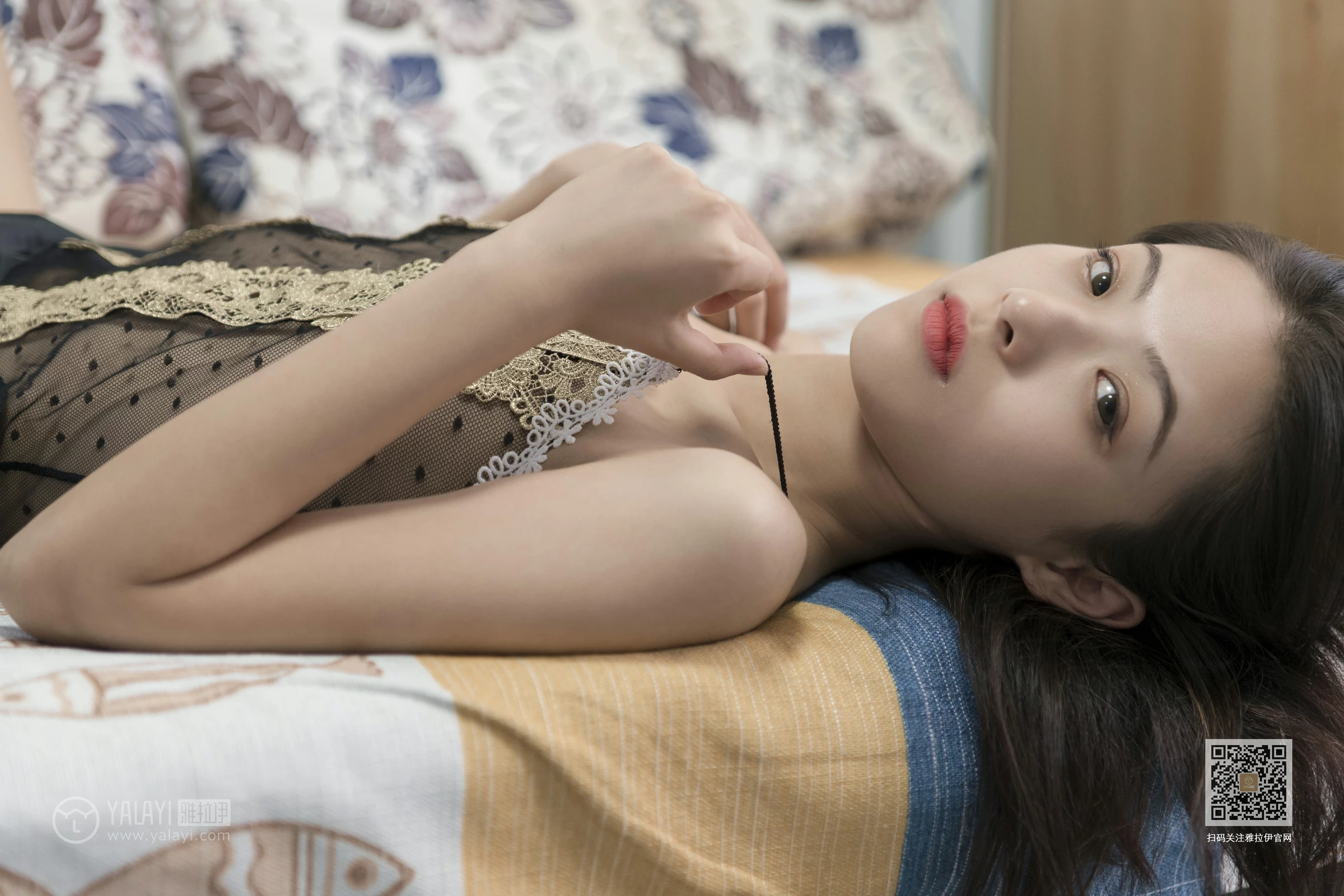 [YALAYI雅拉伊]No.395 可爱如你 含嫣 黑色透视情趣内衣裙性感私房写真集第11张