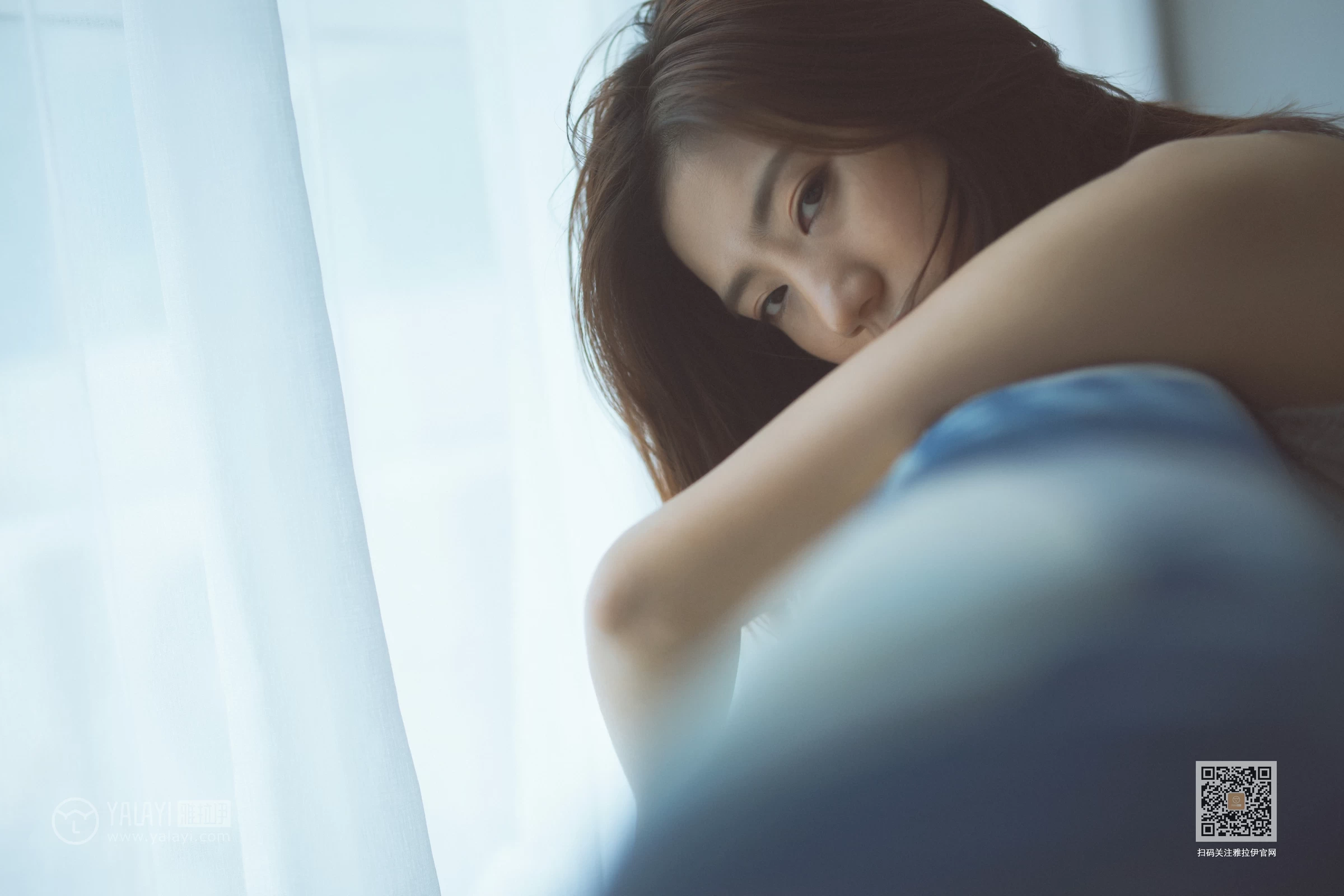 [YALAYI雅拉伊]No.397 念念又不忘 小小 白色吊带蕾丝睡衣性感私房写真集第14张