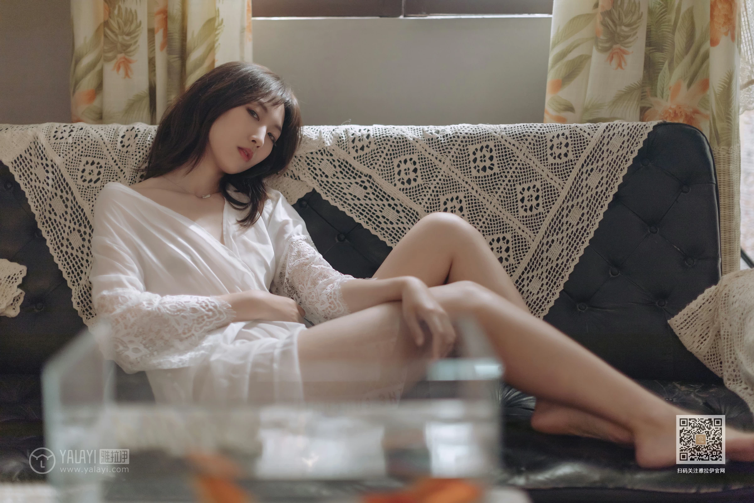 [YALAYI雅拉伊]Vol.427 寂寞心房 佳佳 白色透视蕾丝睡衣加情趣乳贴性感私房写真集第10张