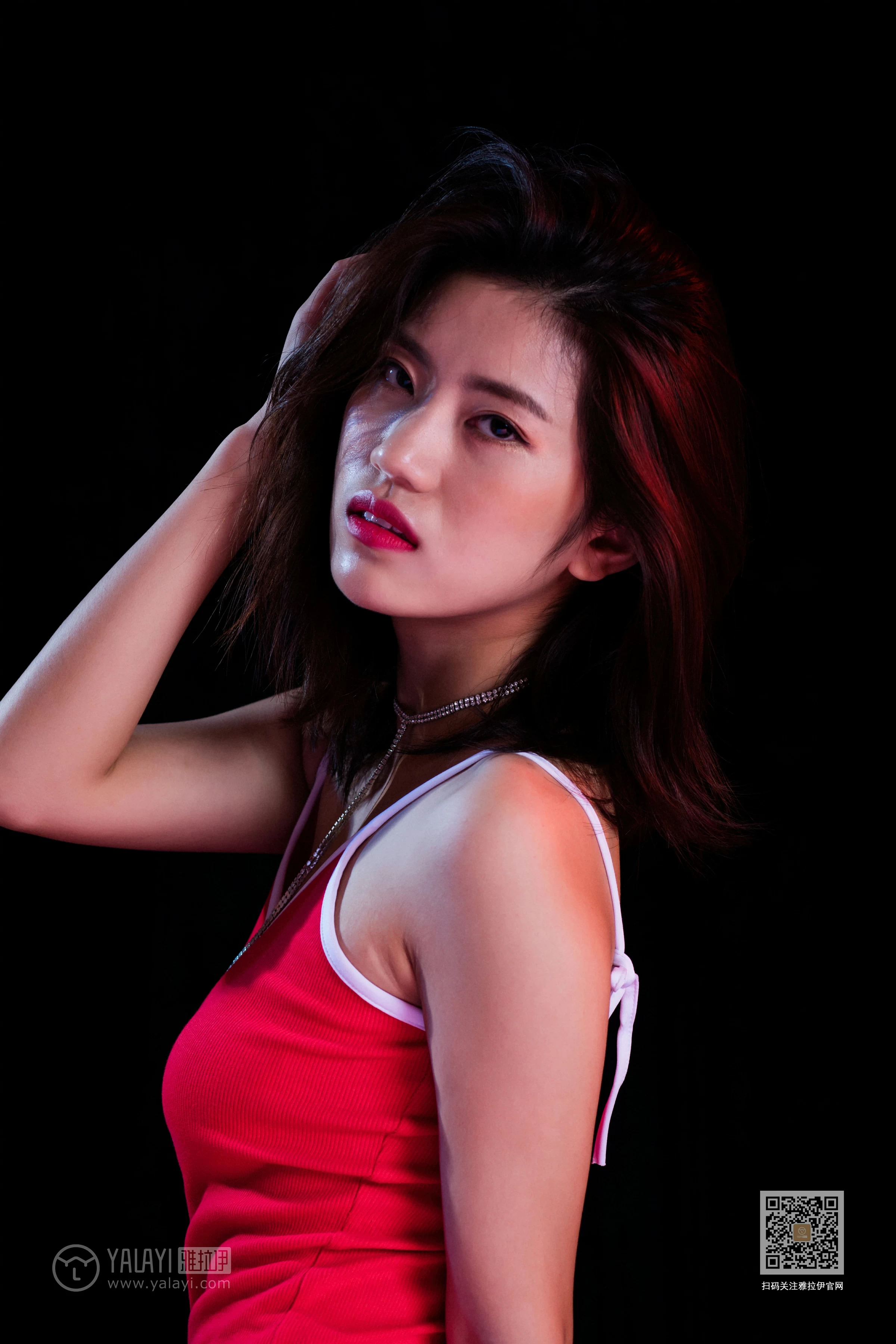 [YALAYI雅拉伊]Vol.499 艺术人生 小小 红色吊带连体运动内衣性感私房写真集第14张