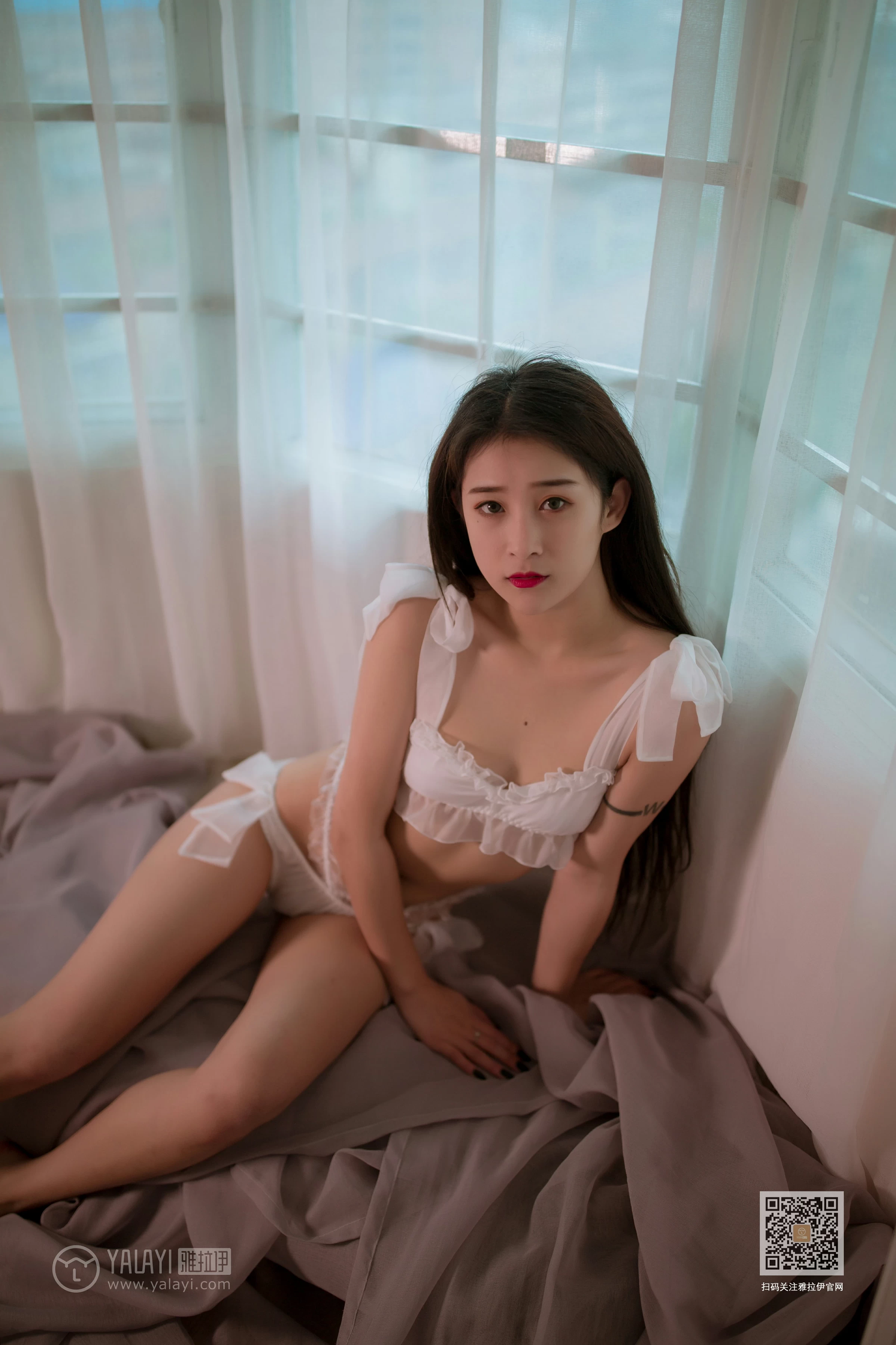 [YALAYI雅拉伊]Vol.510 撩人的丝带 素素 白色透视情趣内衣性感私房写真集第5张
