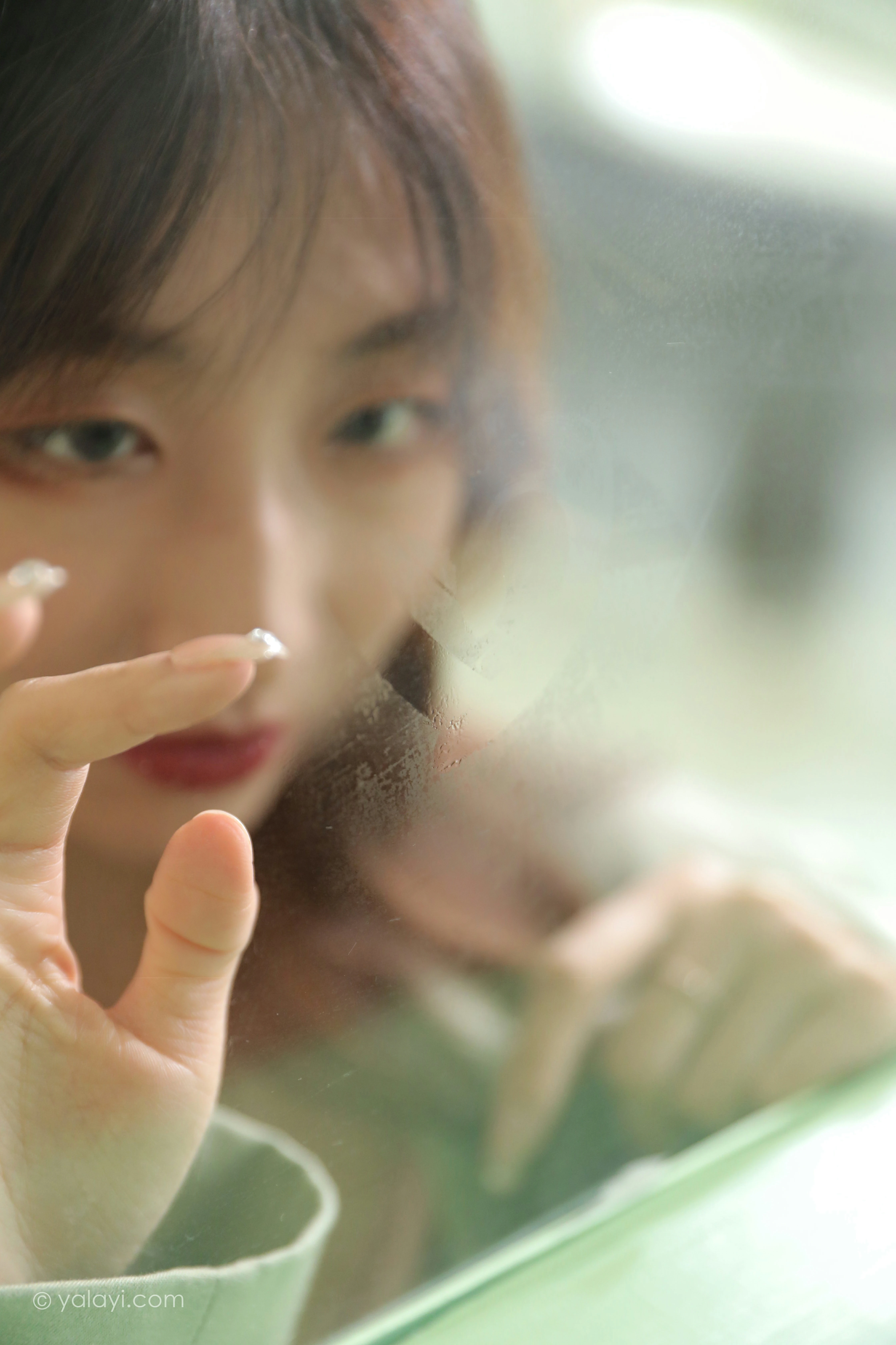 [YALAYI雅拉伊]NO.801 平心静气 佳佳 粉色吊带连衣裙居家私房写真集第3张