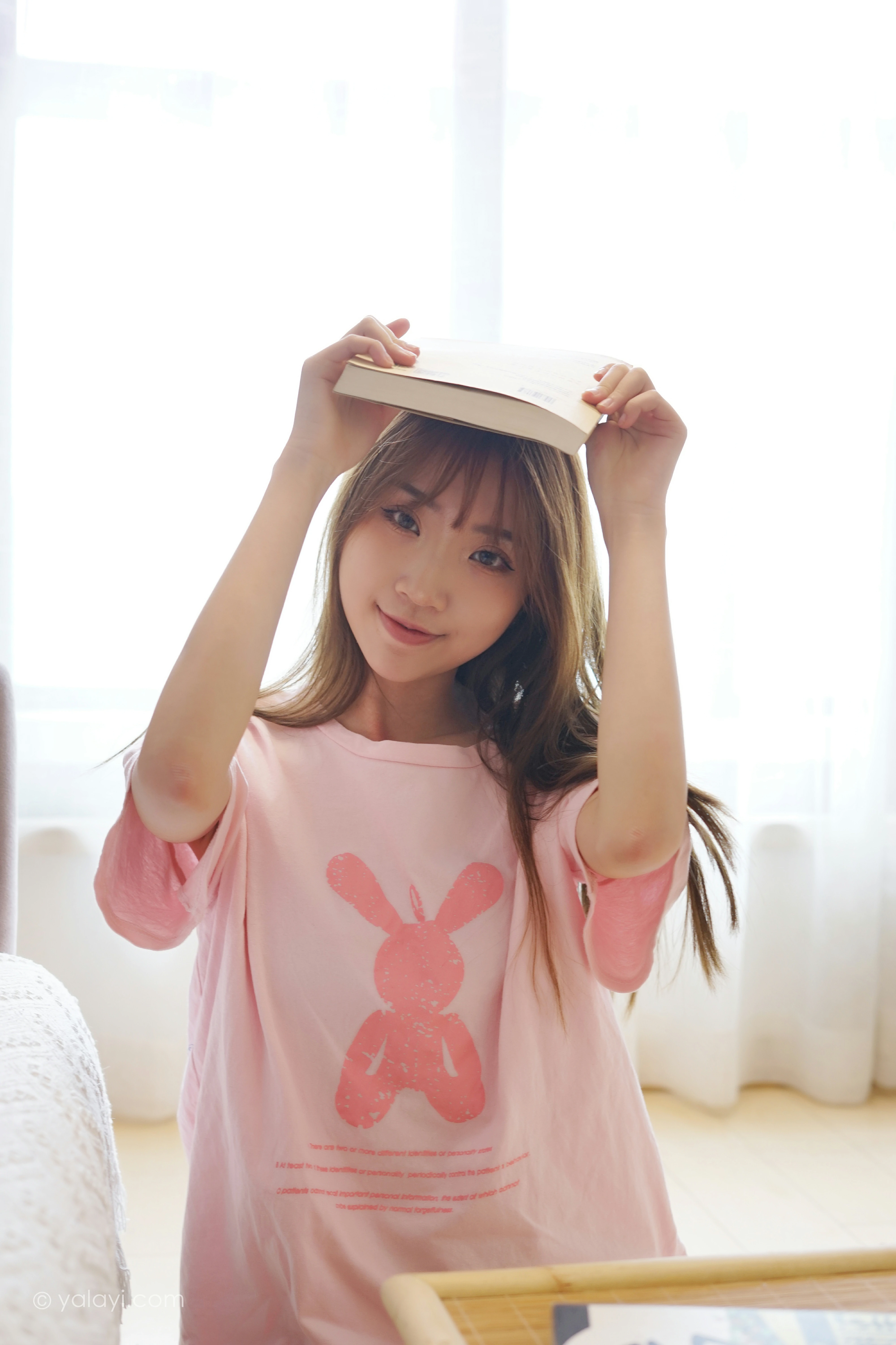 [YALAYI雅拉伊]NO.791 这边风景 小乔 粉色短袖居家性感写真集第14张