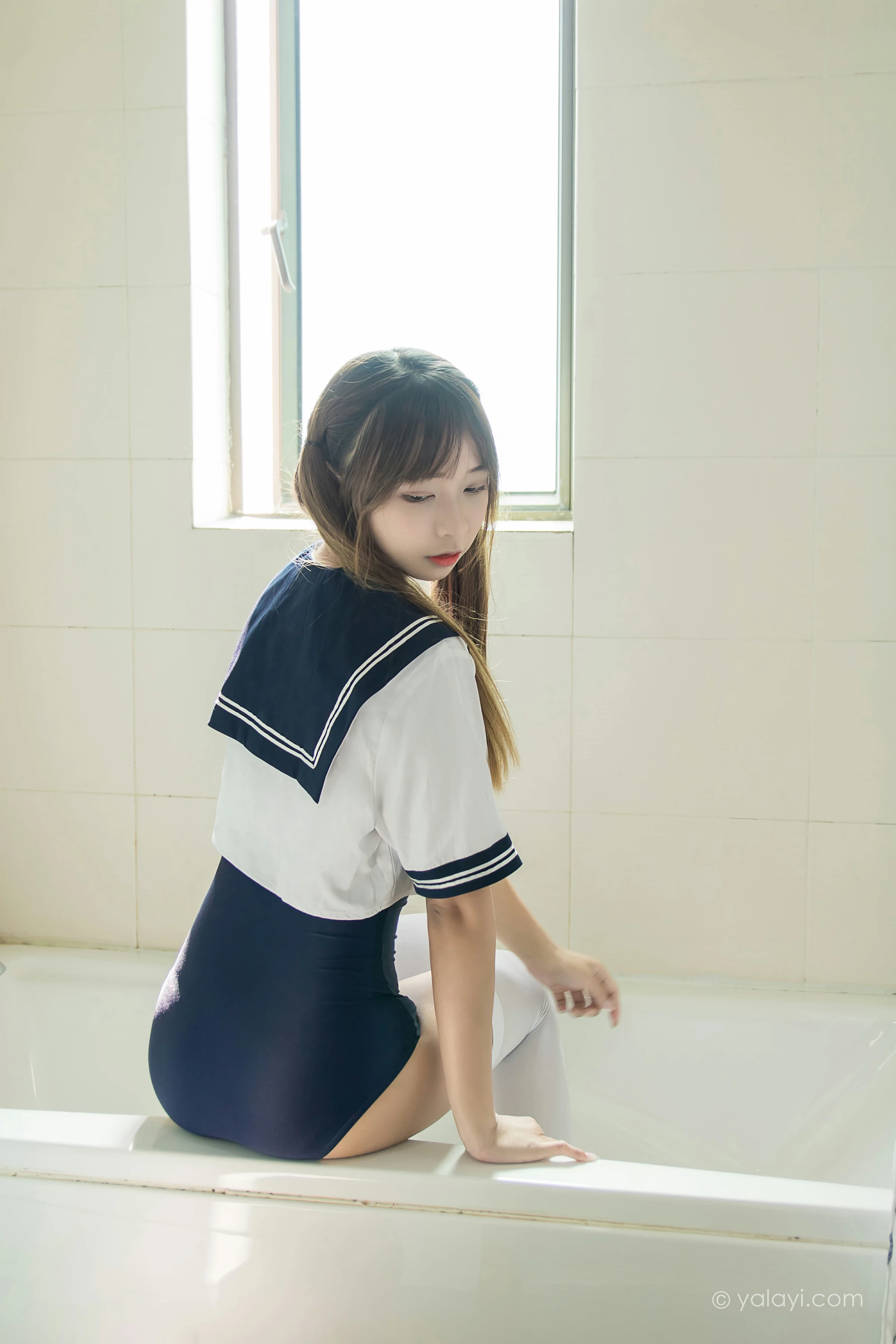 [YALAYI雅拉伊]NO.681 《少女的夏天》 阿禾 JK水手制服加蓝色紧身连体体操服性感私房写真集第6张