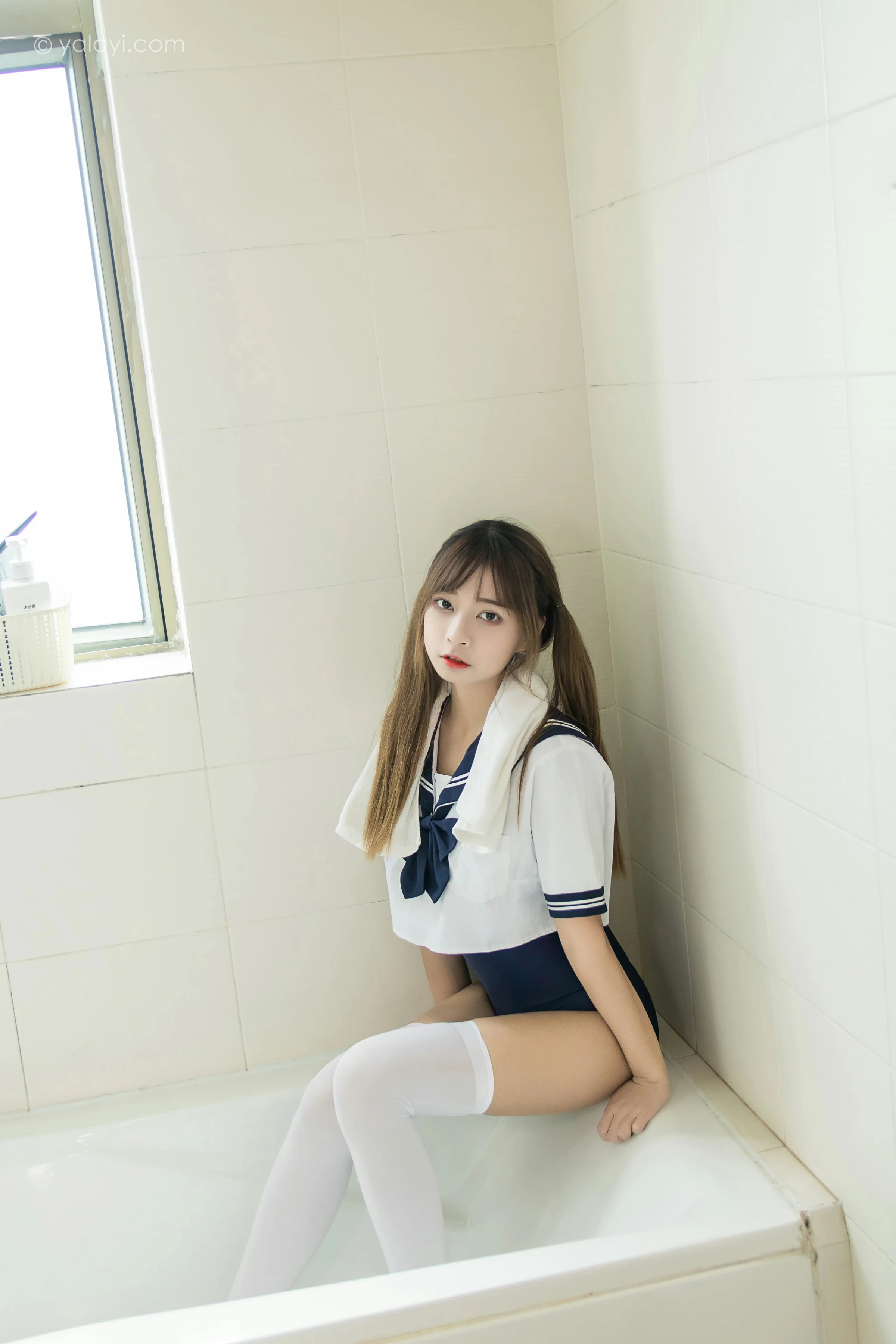 [YALAYI雅拉伊]NO.681 《少女的夏天》 阿禾 JK水手制服加蓝色紧身连体体操服性感私房写真集第8张