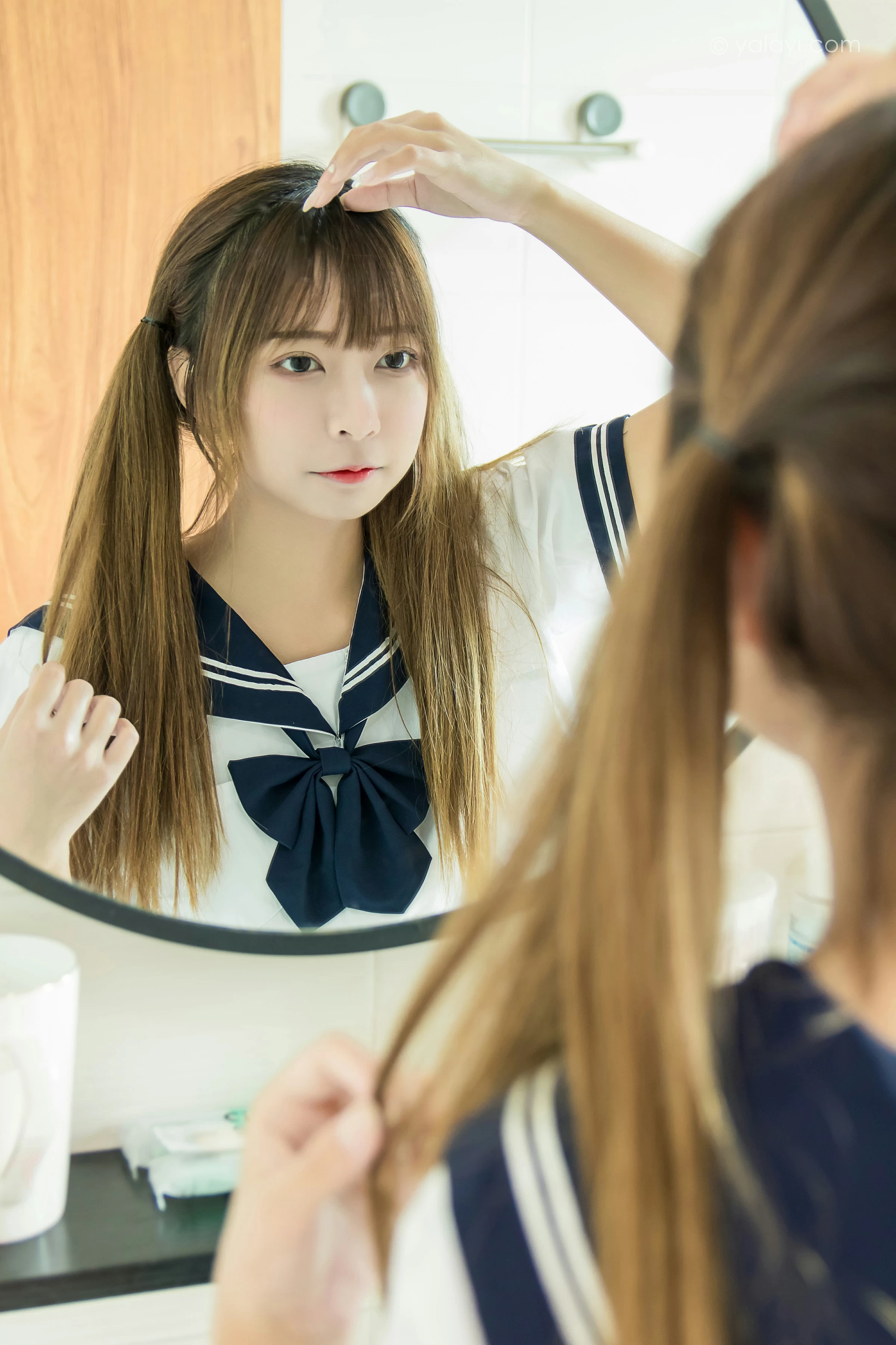 [YALAYI雅拉伊]NO.681 《少女的夏天》 阿禾 JK水手制服加蓝色紧身连体体操服性感私房写真集第16张