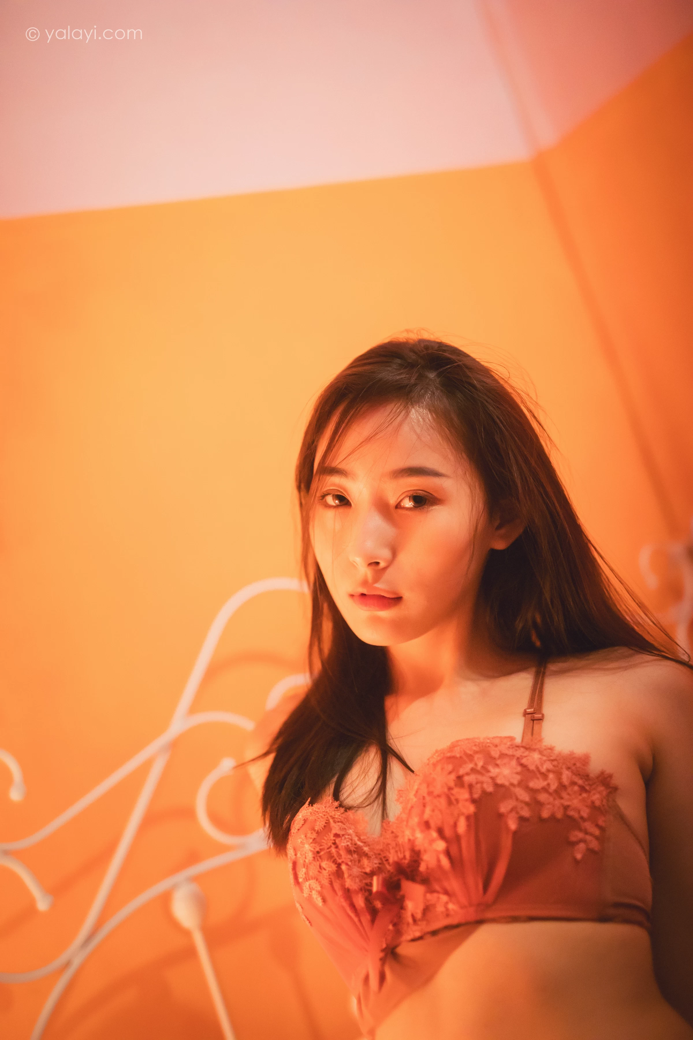 [YALAYI雅拉伊]NO.683 《暧昧》 海棠 粉色蕾丝内衣性感私房写真集第4张