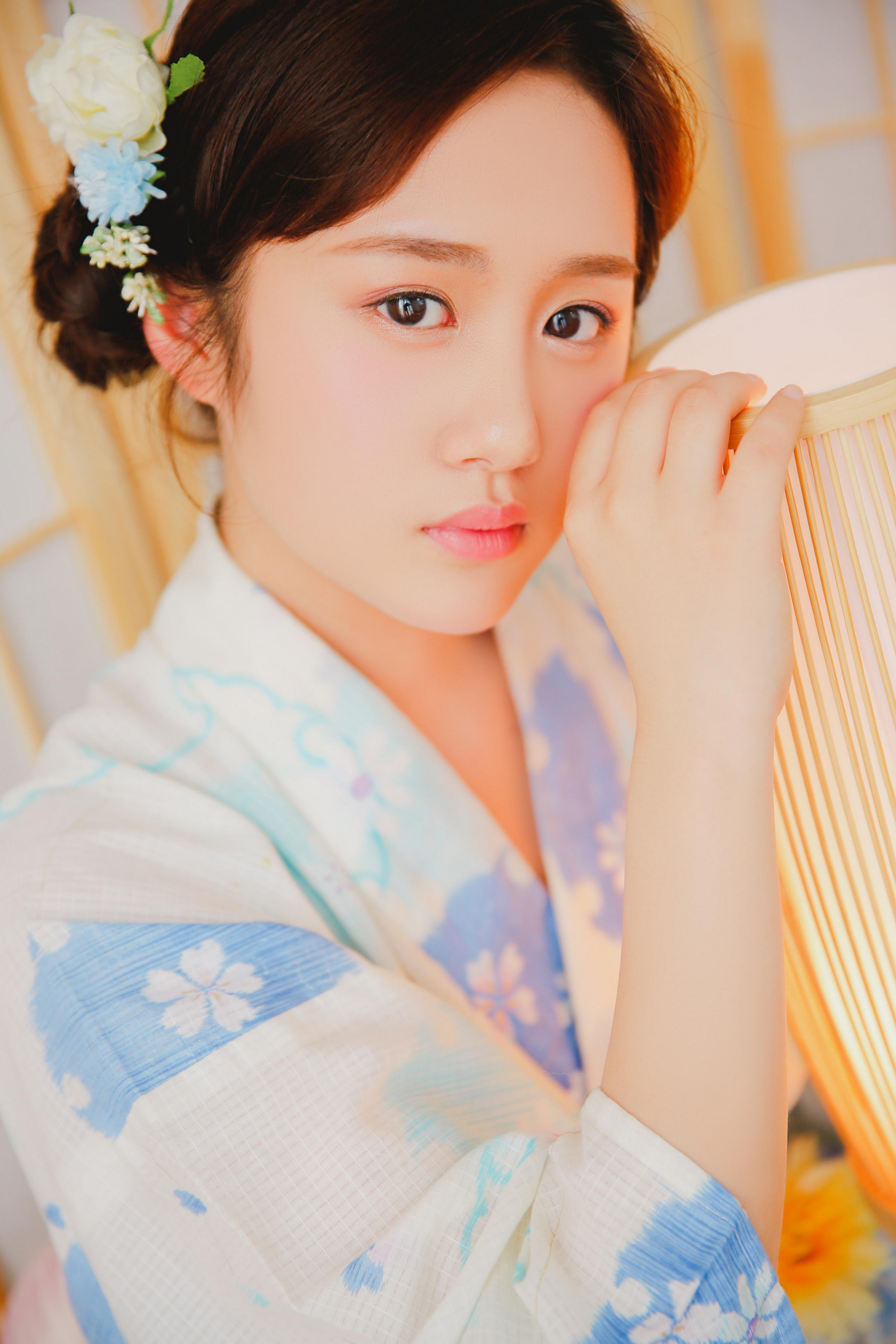 [YALAYI雅拉伊]2022.06.01 希望 清纯少女 白色和服与彩色短袖加牛仔短裤写真集第4张